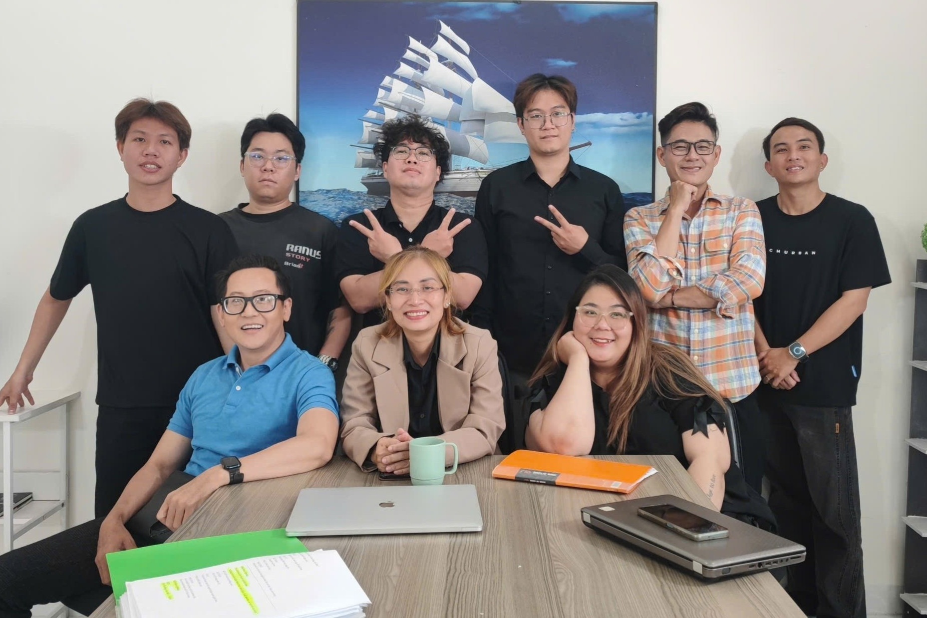 Dao dien Phuc Pham moi dan sao Viet tham gia du an phim moi hinh anh