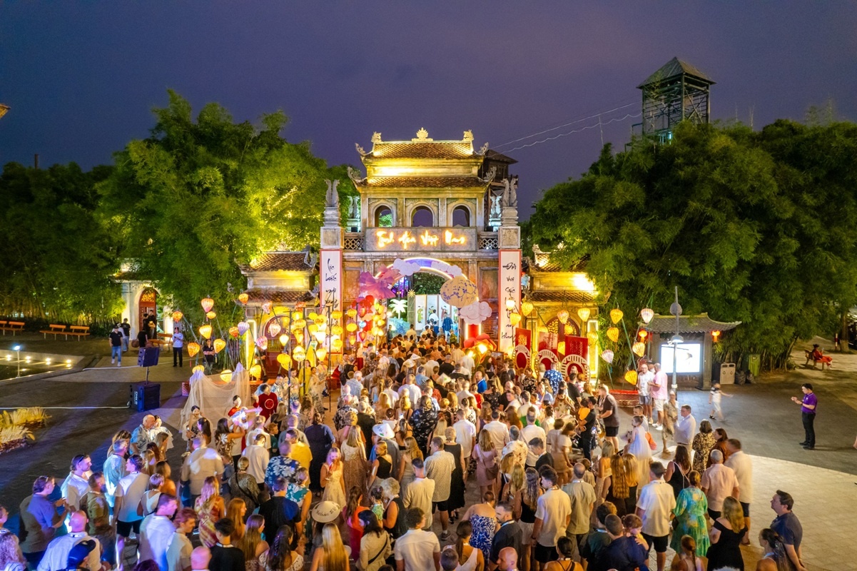 Phu Quoc United Center anh 1