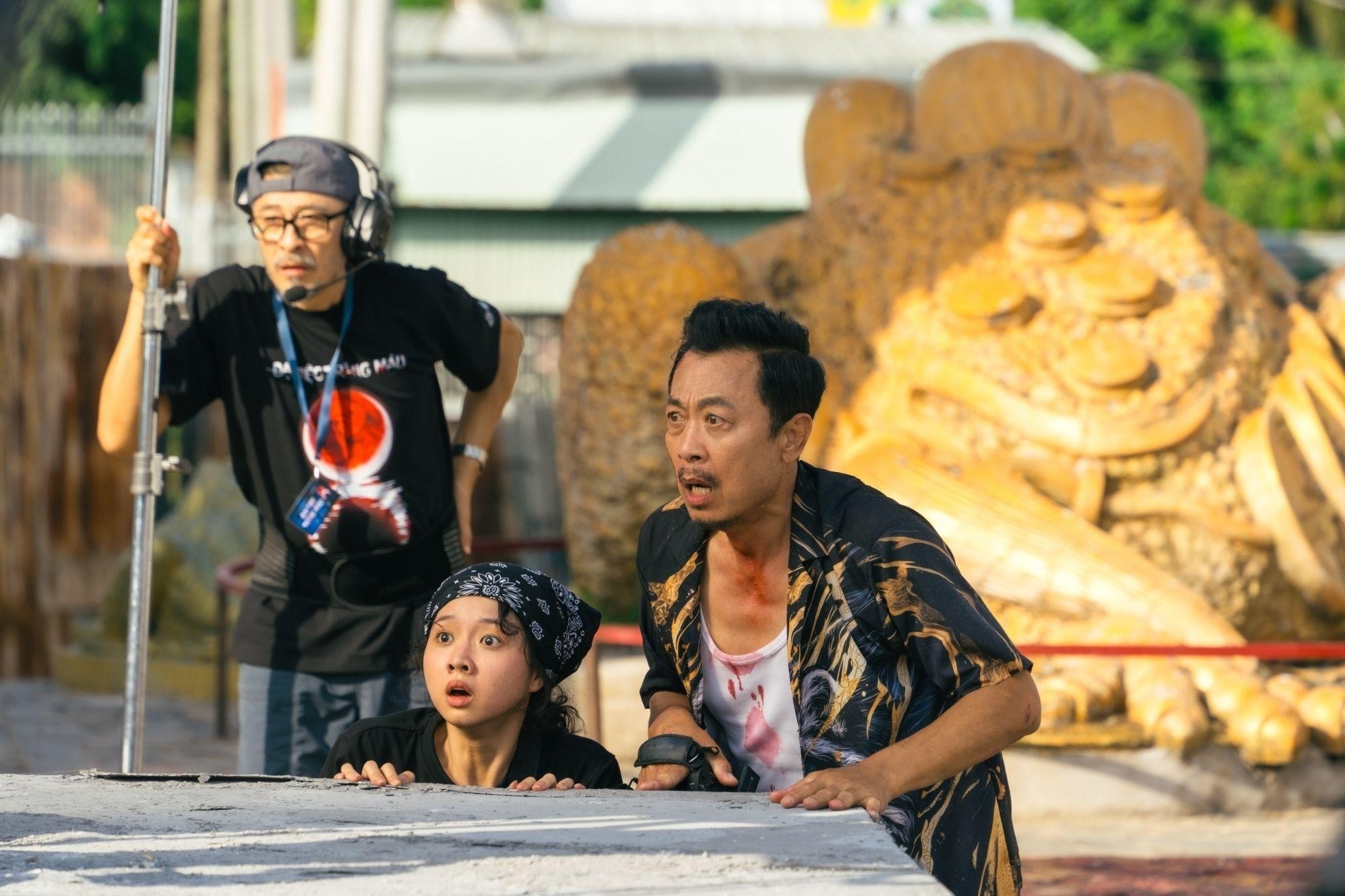 Hau truong hai huoc va diem nhan duyen dang cua ‘Dai tiec trang mau 8’ hinh anh