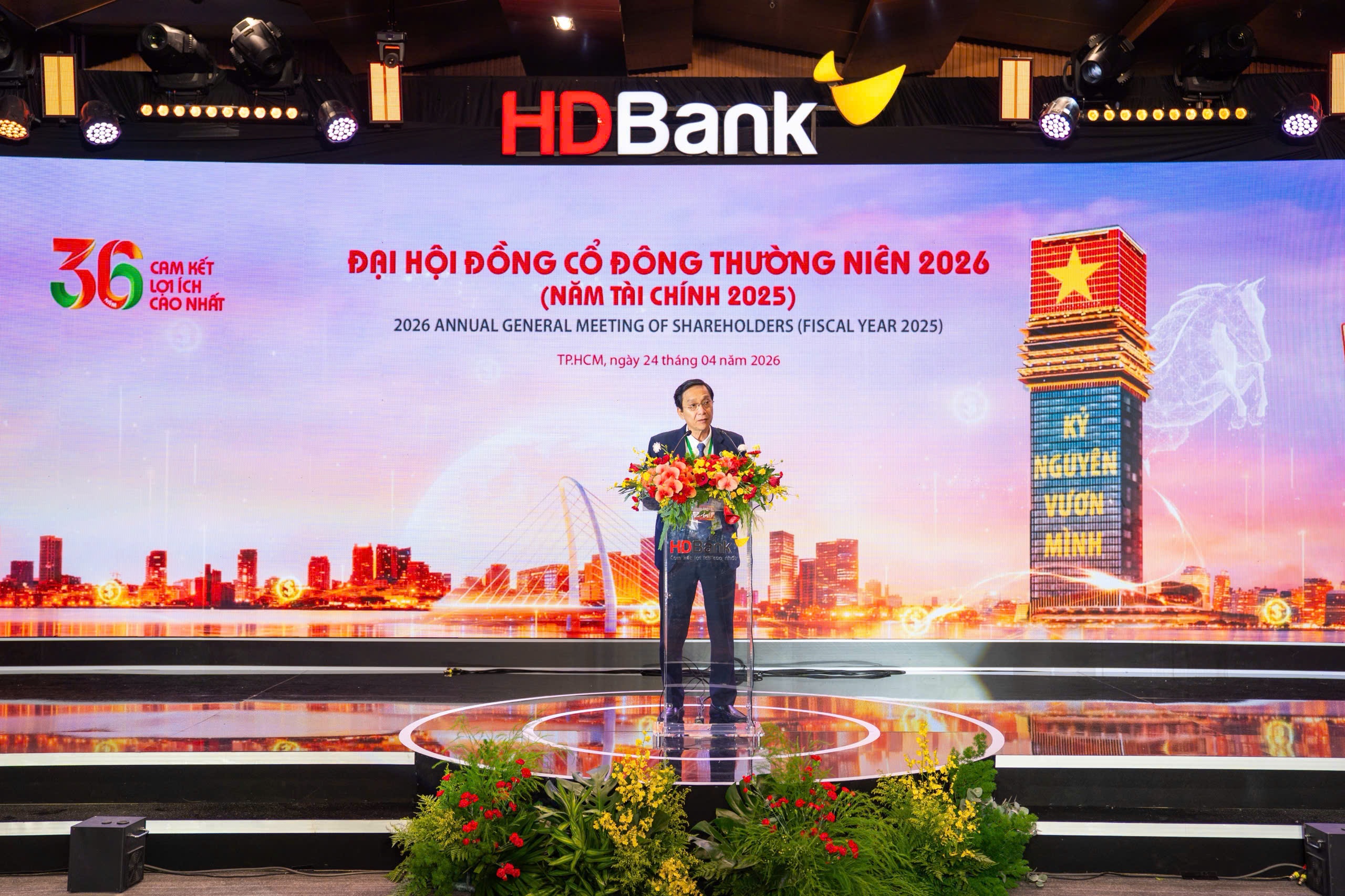 HDBank anh 23