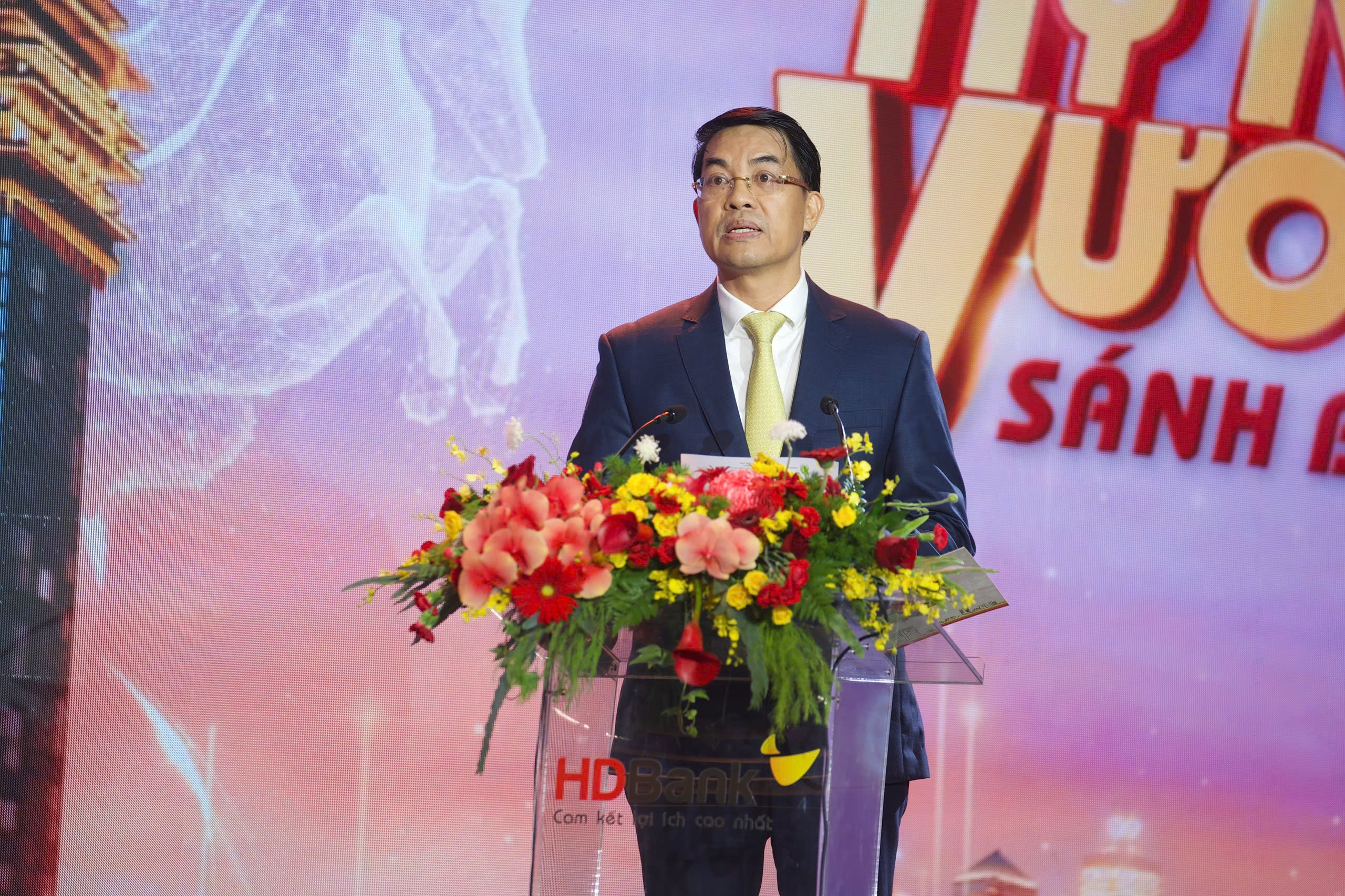HDBank anh 6