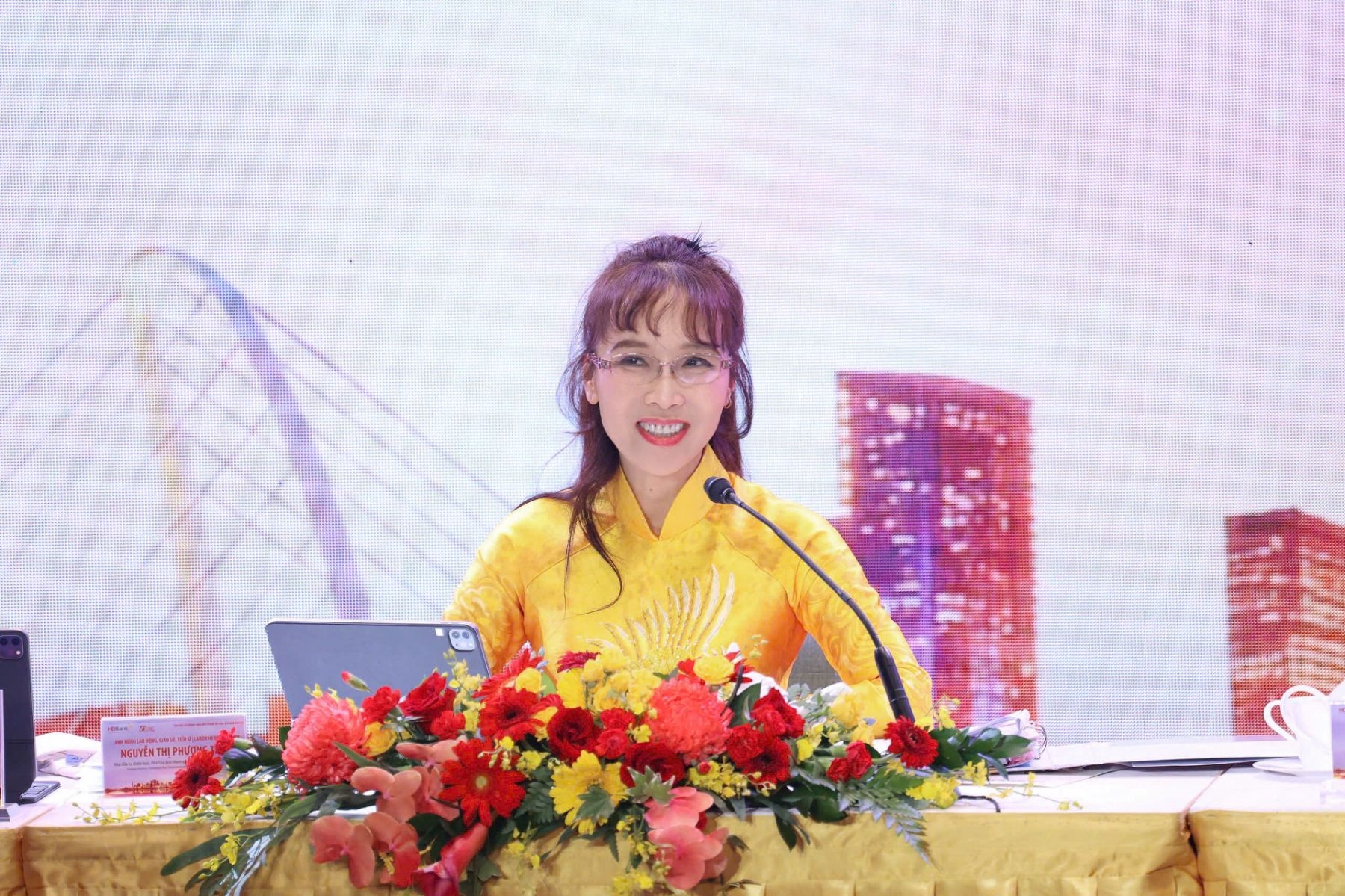 HDBank anh 13