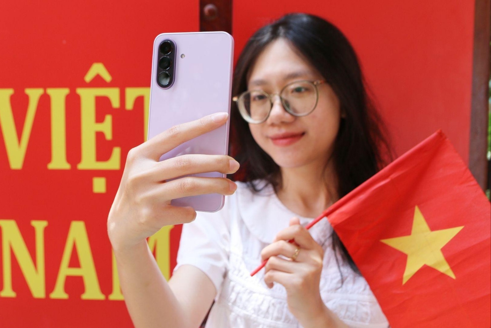 Bi kip vi vu le dai ngay cung Galaxy A57 5G va camera cuc net hinh anh
