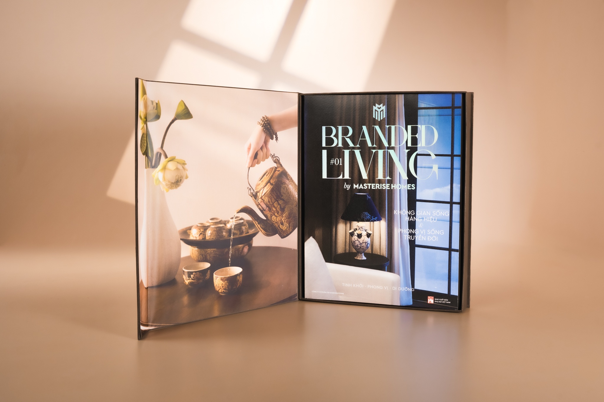 Branded Living Magazine anh 1