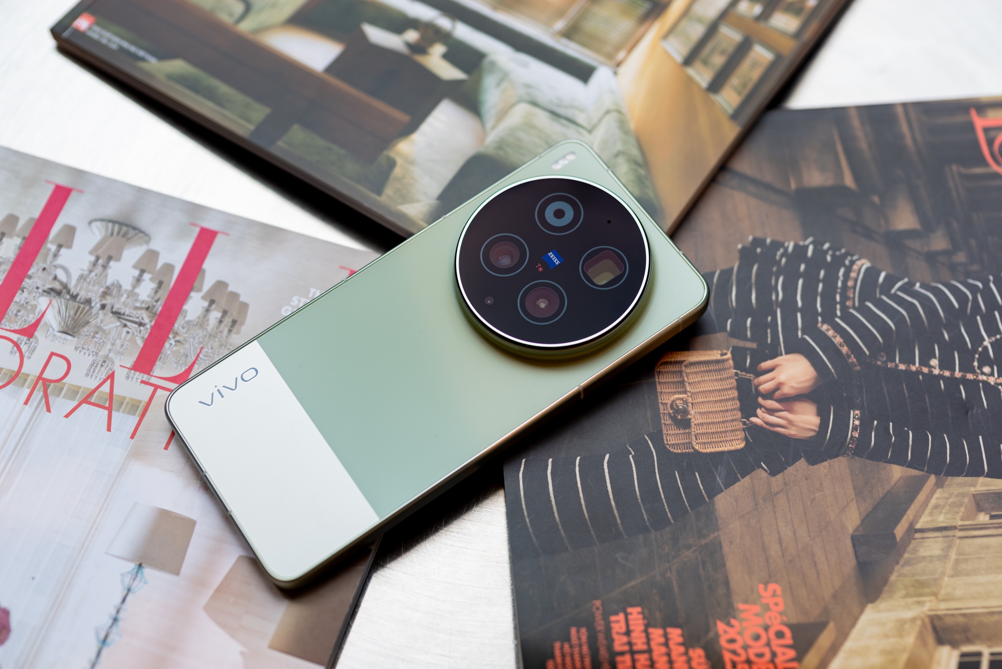 Vivo X300 Ultra mo rong gioi han sang tao video tren di dong hinh anh
