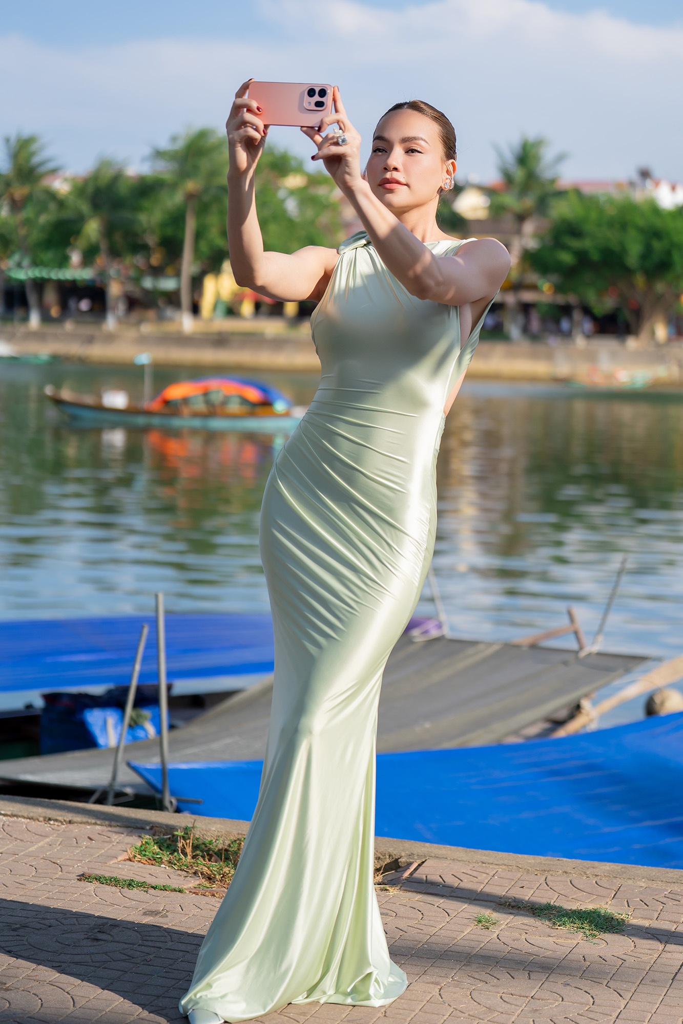 Oppo anh 14