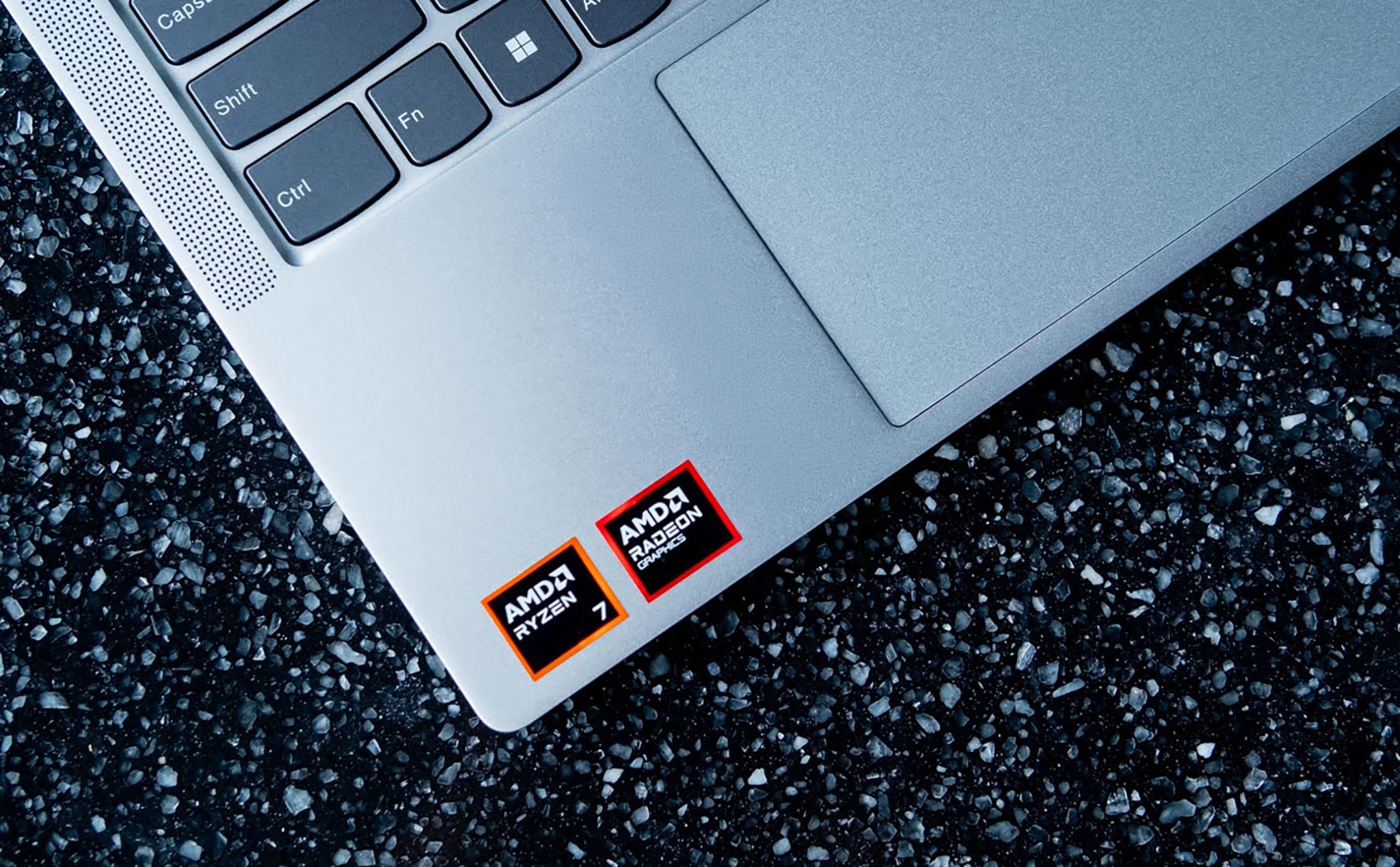 Loat laptop gia duoi 20 trieu dong co hieu nang cao, RAM den 24 GB hinh anh