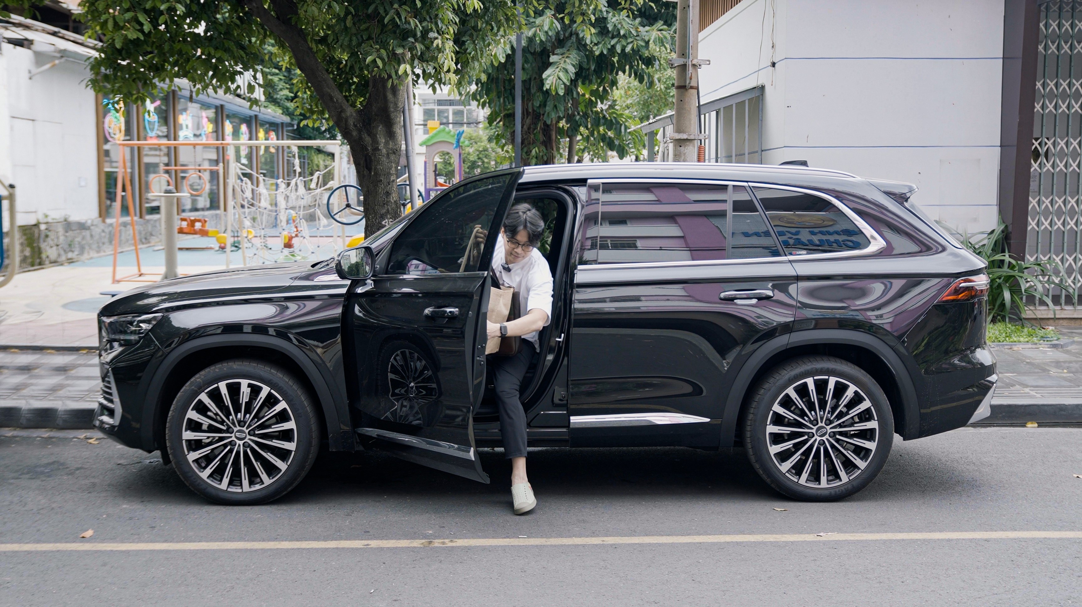 Geely Monjaro anh 3