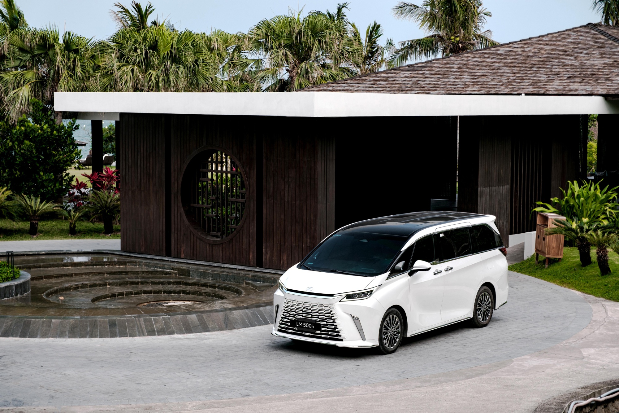 Lexus anh 3