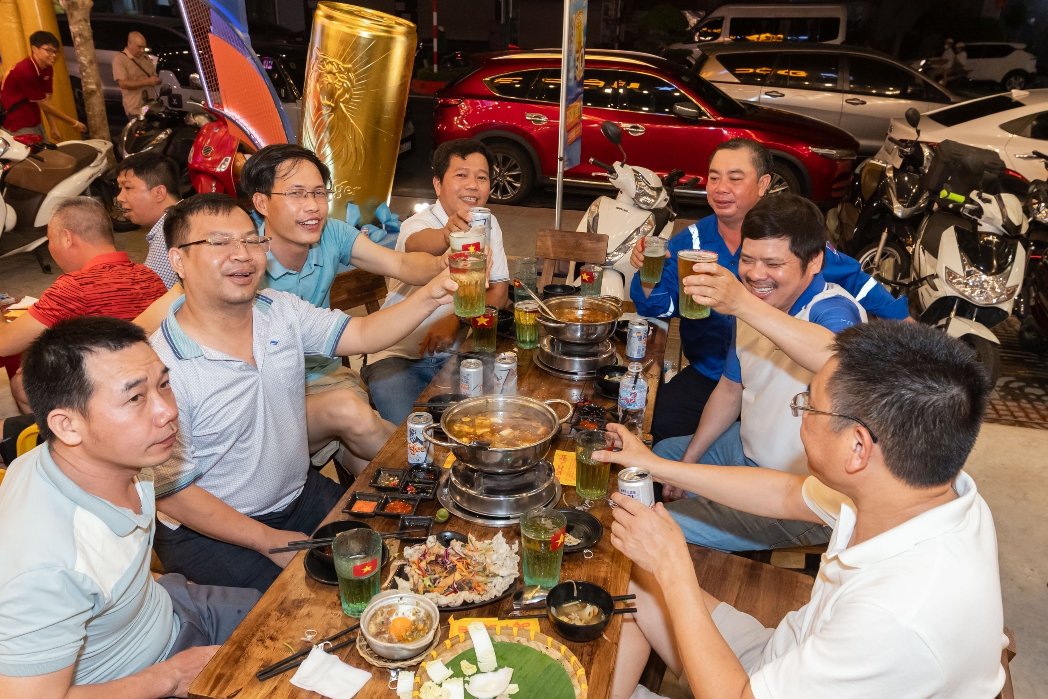 Nguoi dan ong Vung Tau trung 2 giai nhi tu Tiger Crystal dip sinh nhat hinh anh
