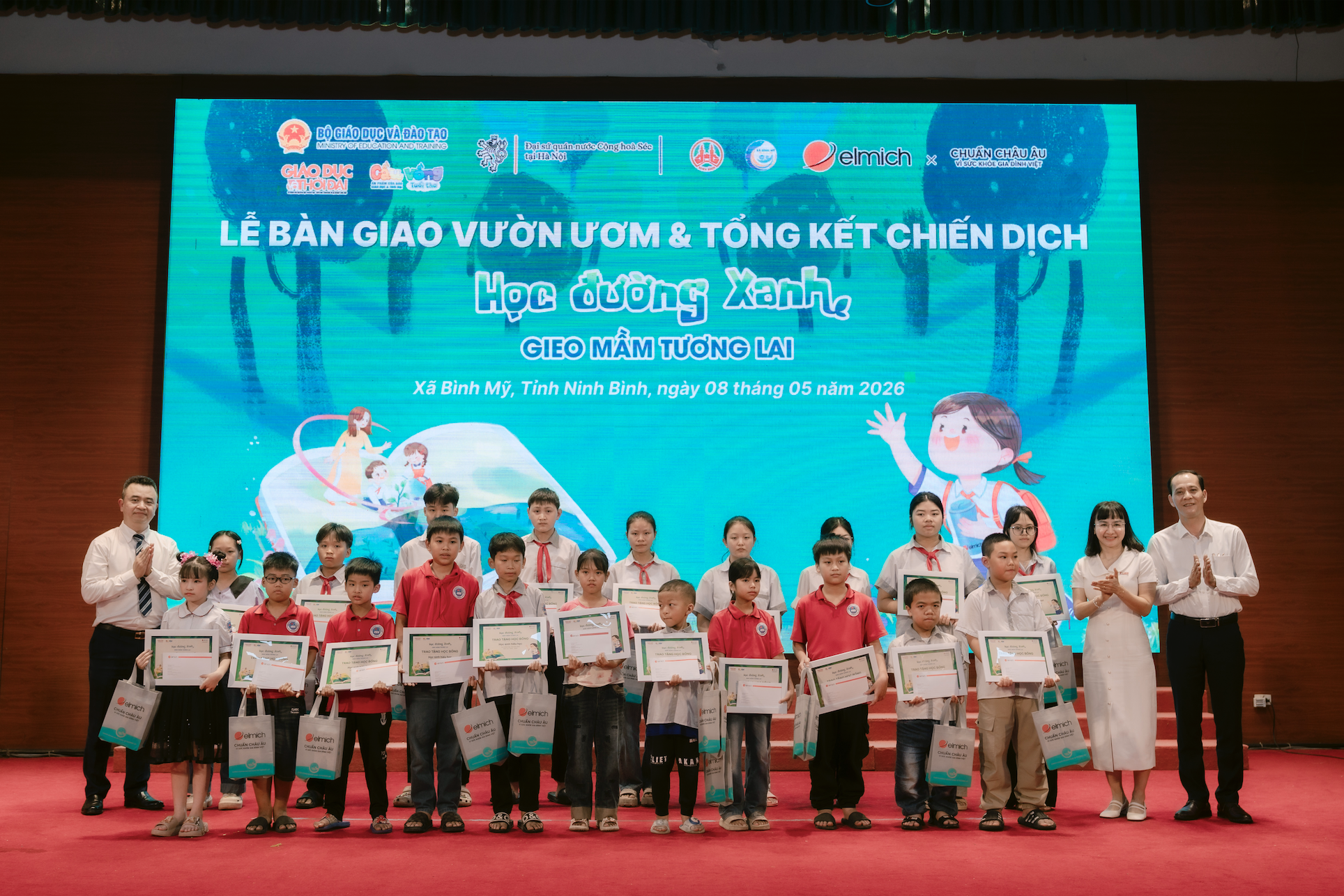 Elmich Viet Nam anh 1