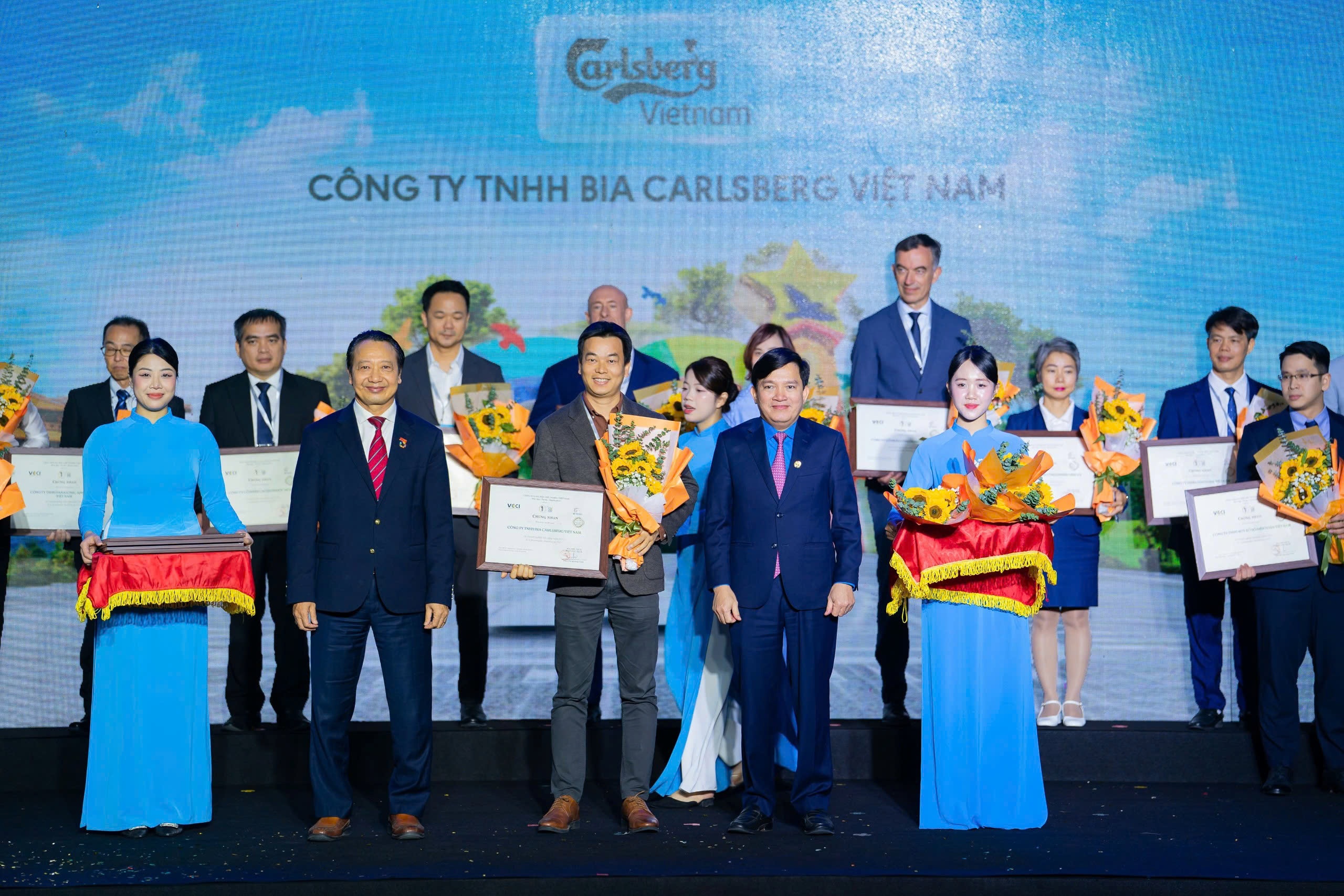 Carlsberg Viet Nam anh 6