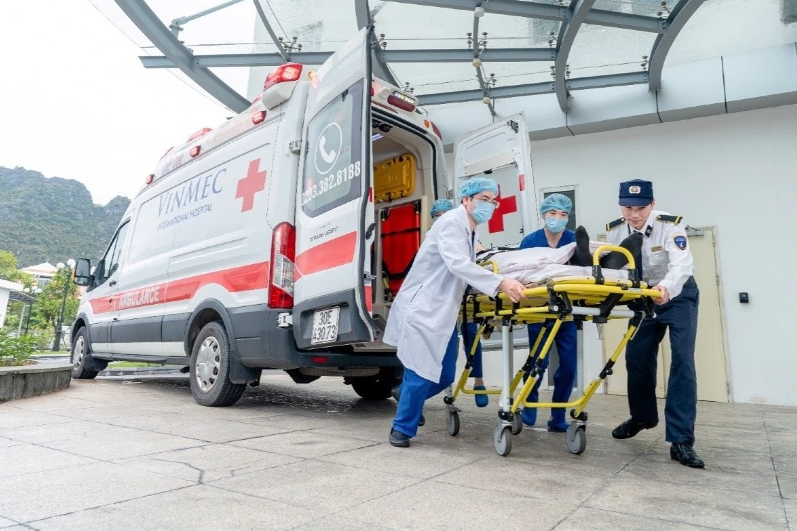 'La ban' cho nhung quyet dinh sinh tu cua chuyen gia Vinmec Ha Long hinh anh