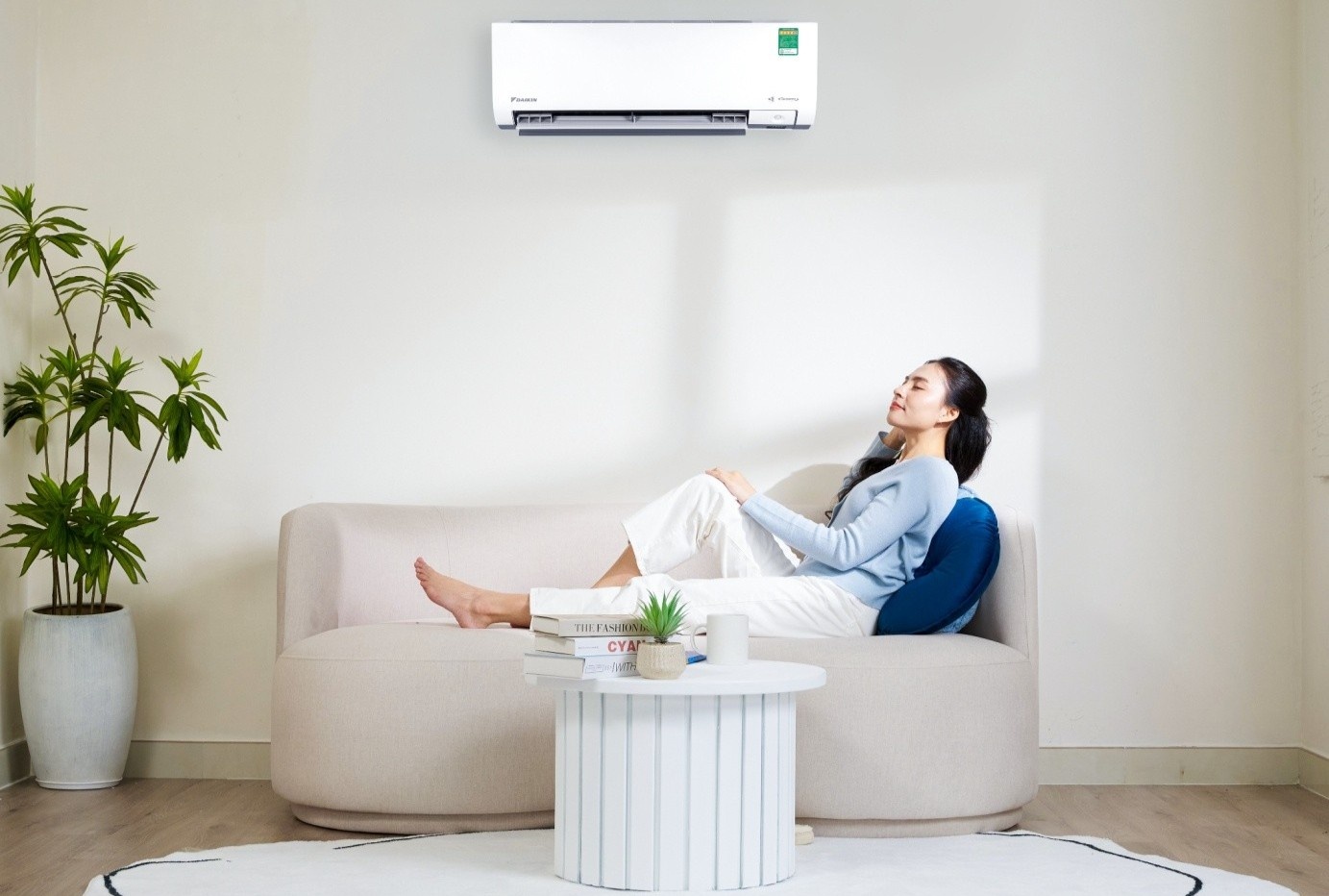 Dieu hoa Daikin FTKM cho phep tuy chinh do am theo nhu cau hinh anh