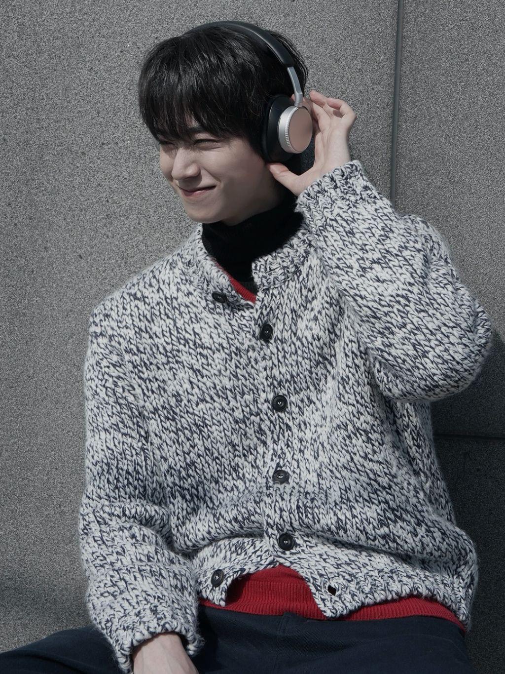 Beoplay H100 anh 1