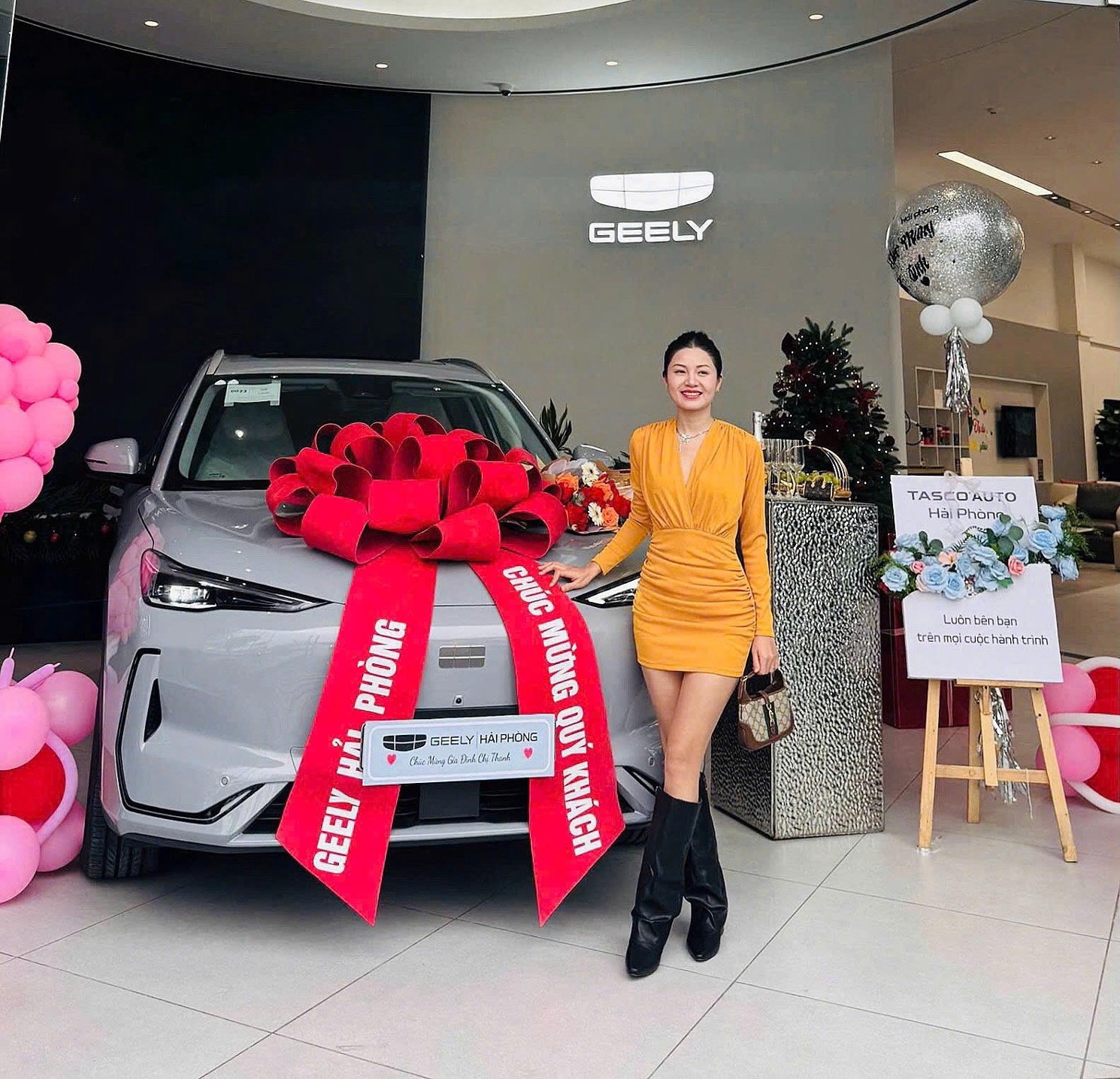 Geely EX5 anh 2