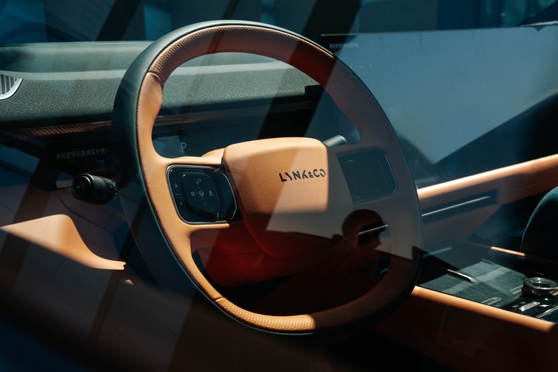 Lynk & Co 900 anh 5