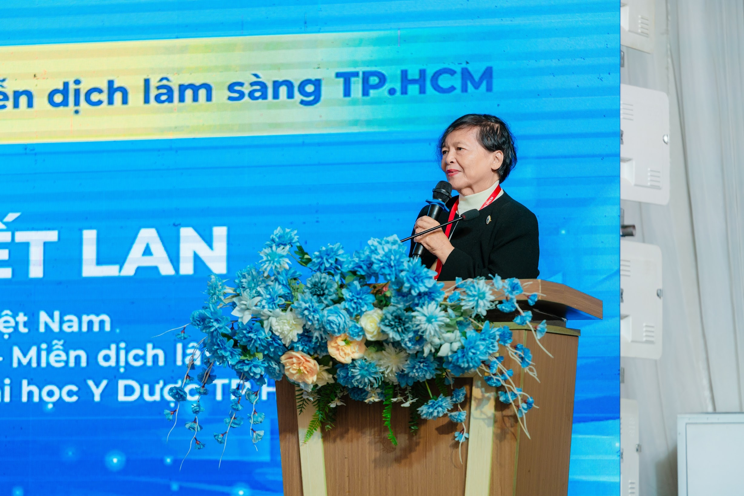 Long Chau anh 1