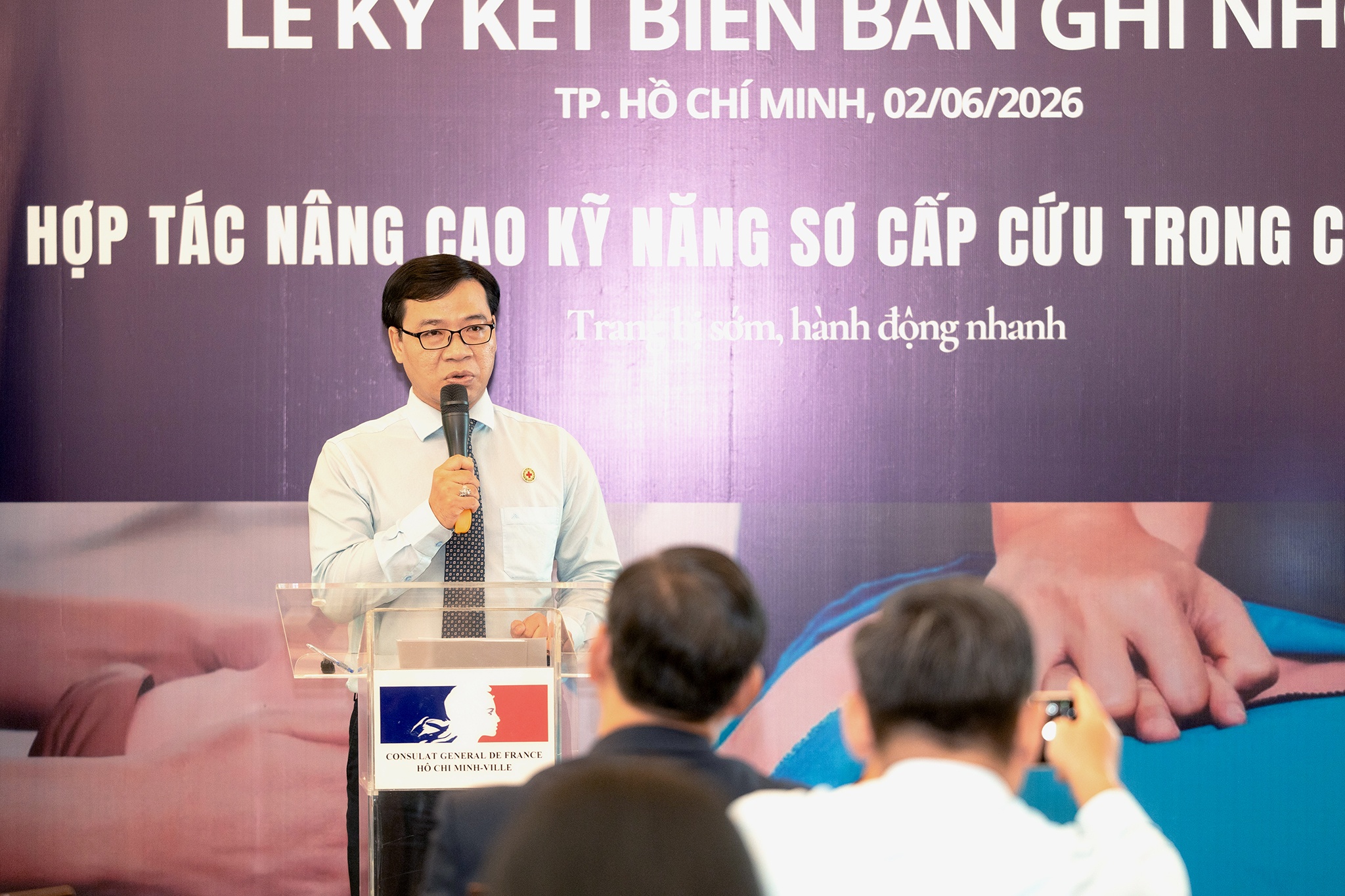 Long Chau anh 4