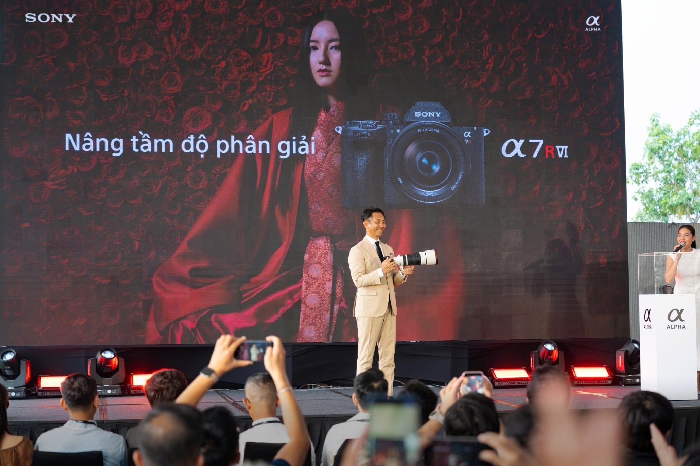 Sony ra mat bo doi thiet bi hinh anh cao cap tai Viet Nam hinh anh