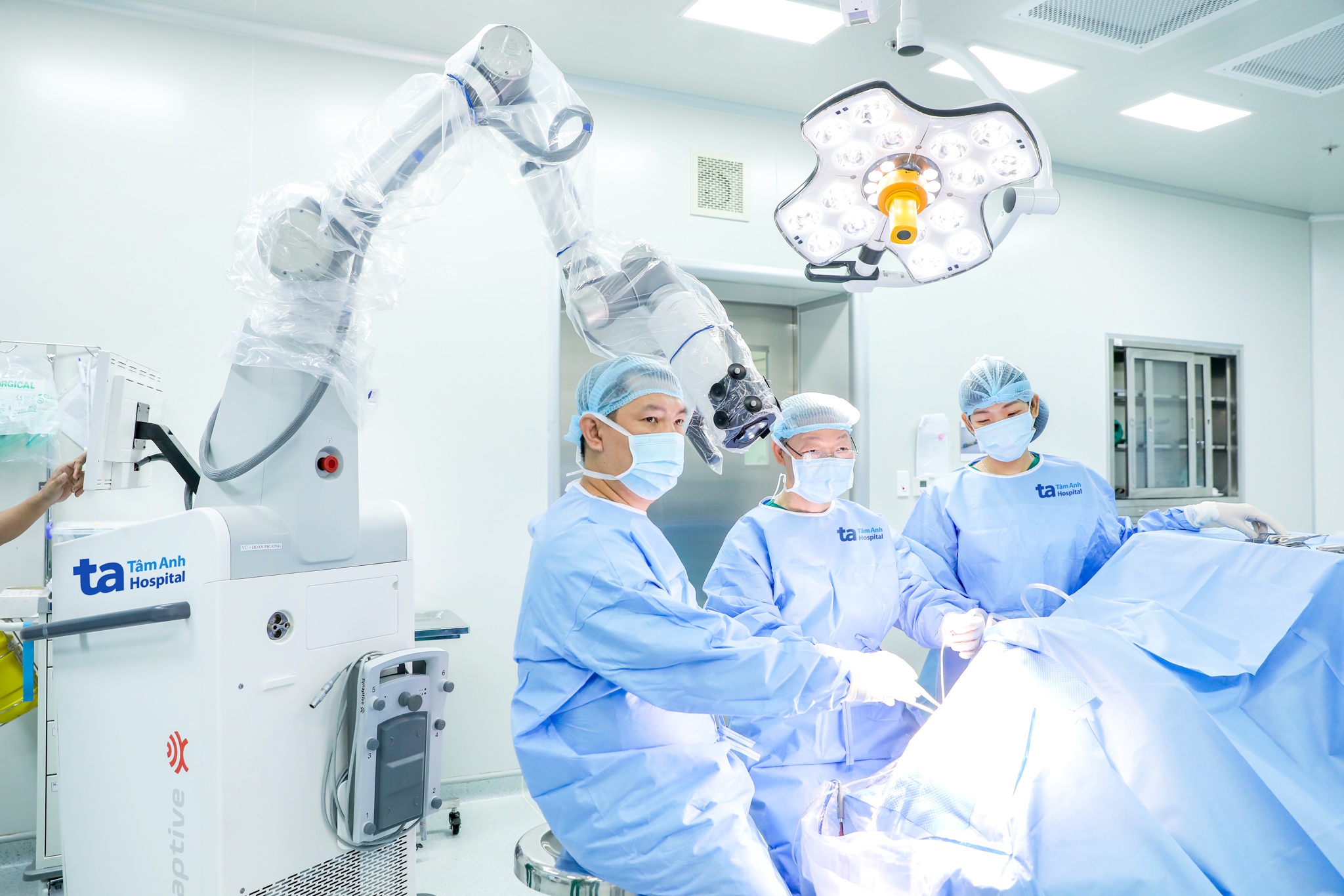 Robot Da Vinci Xi anh 8