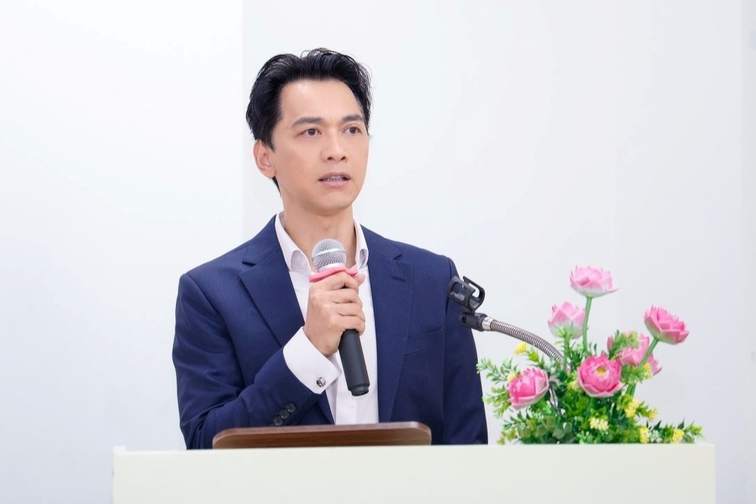 Chu tich Tran Hung Huy: ‘Nen tang giao duc la DNA cua ACB’ hinh anh