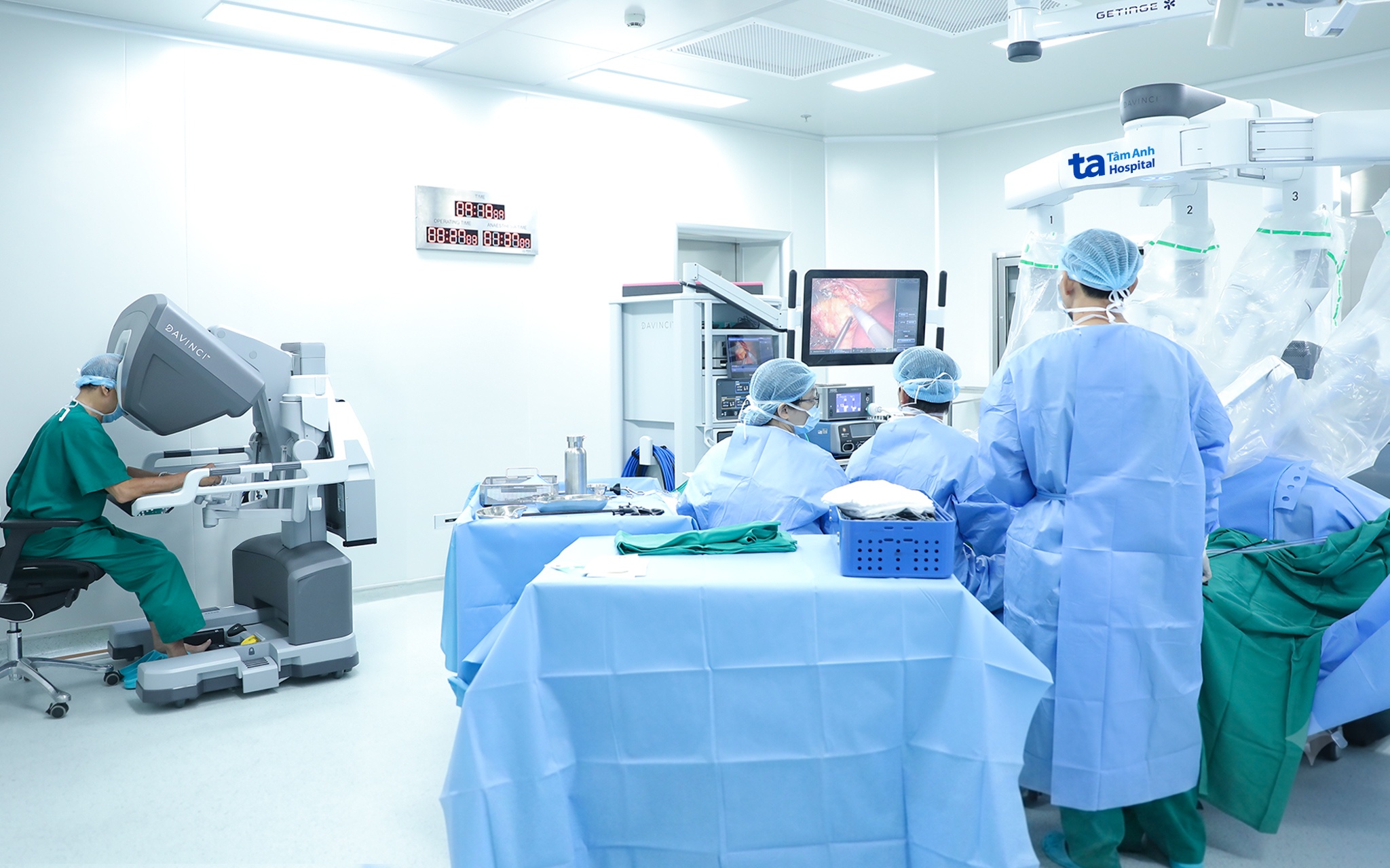 Robot Da Vinci Xi ảnh 7 Robot Da Vinci Xi anh 7