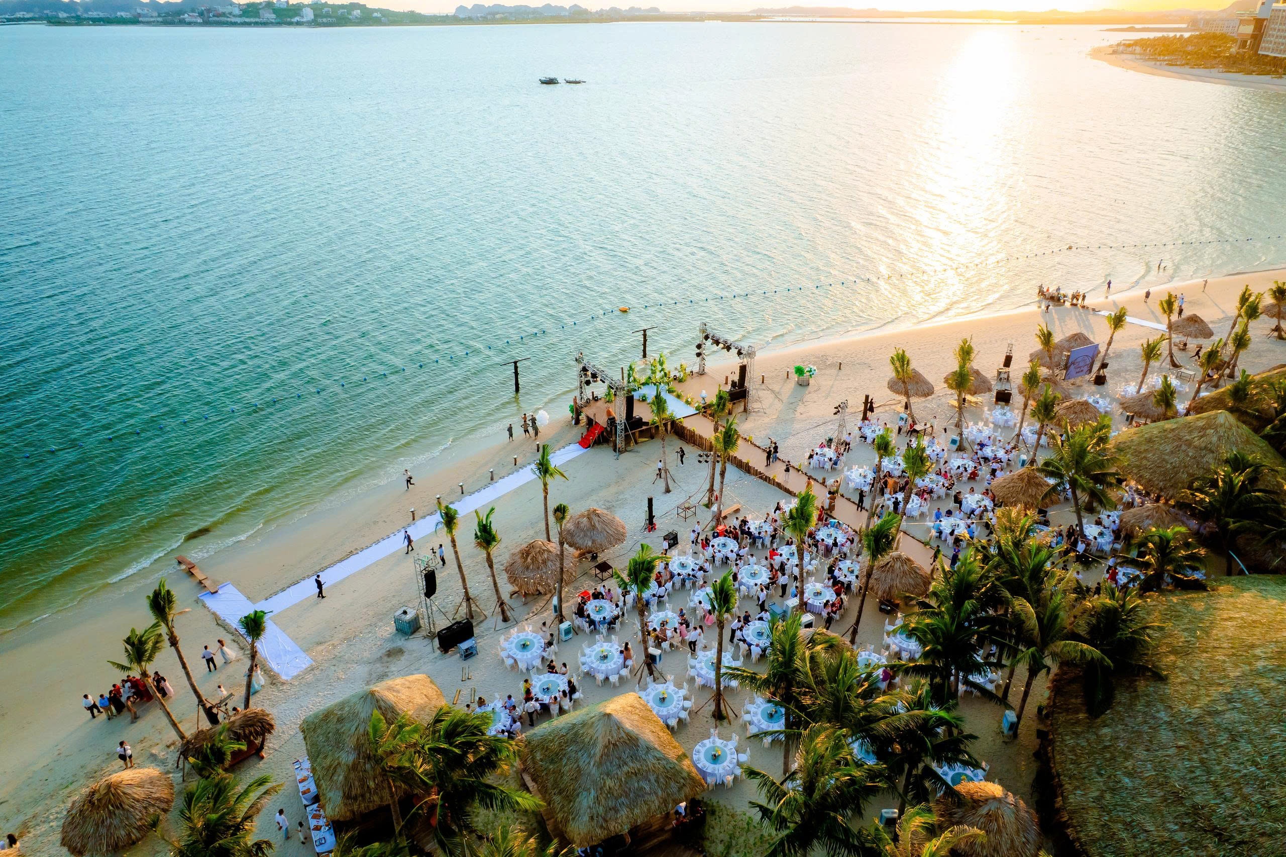 Halong Marina anh 2