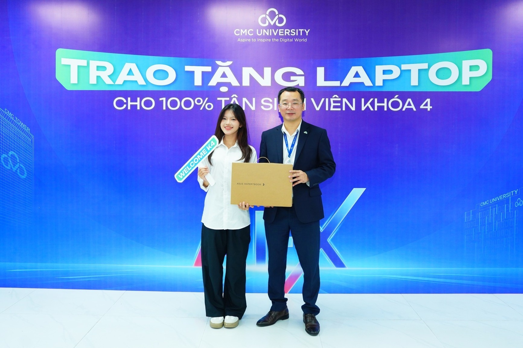 Dai hoc CMC anh 1