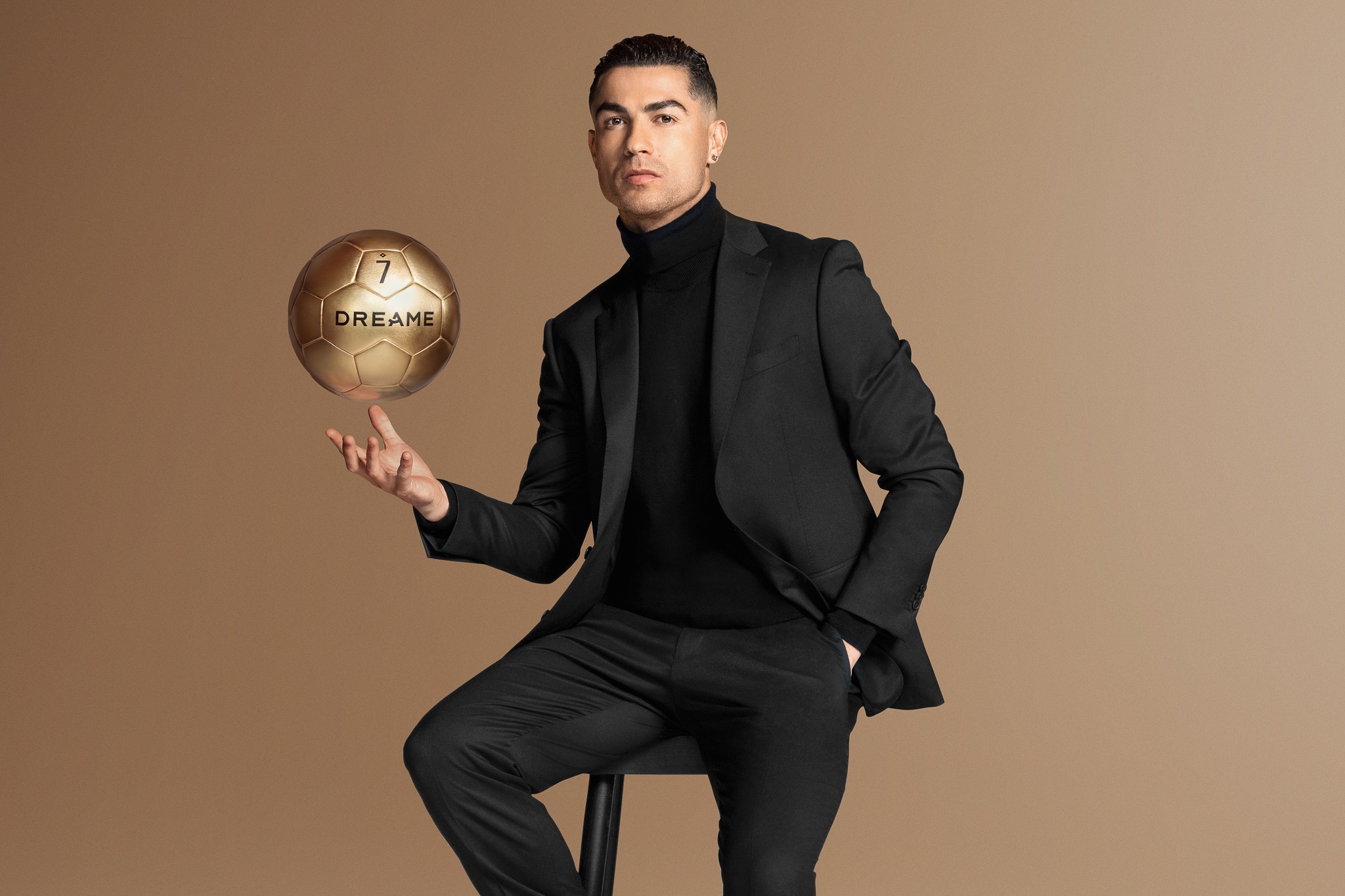 Cristiano Ronaldo bat tay Dreame, lan toa tinh than cua nha vo dich hinh anh