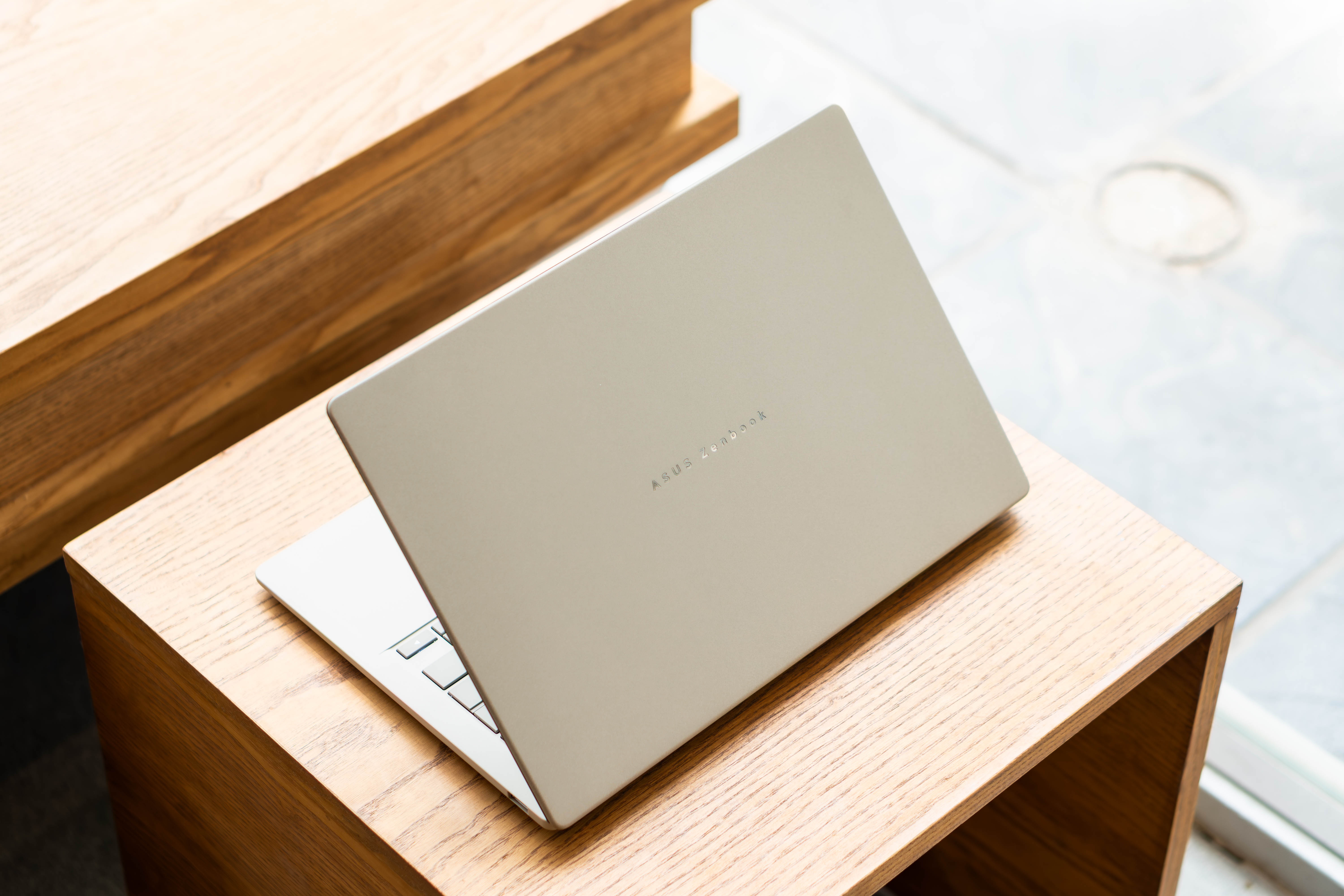 Zenbook A14 anh 1