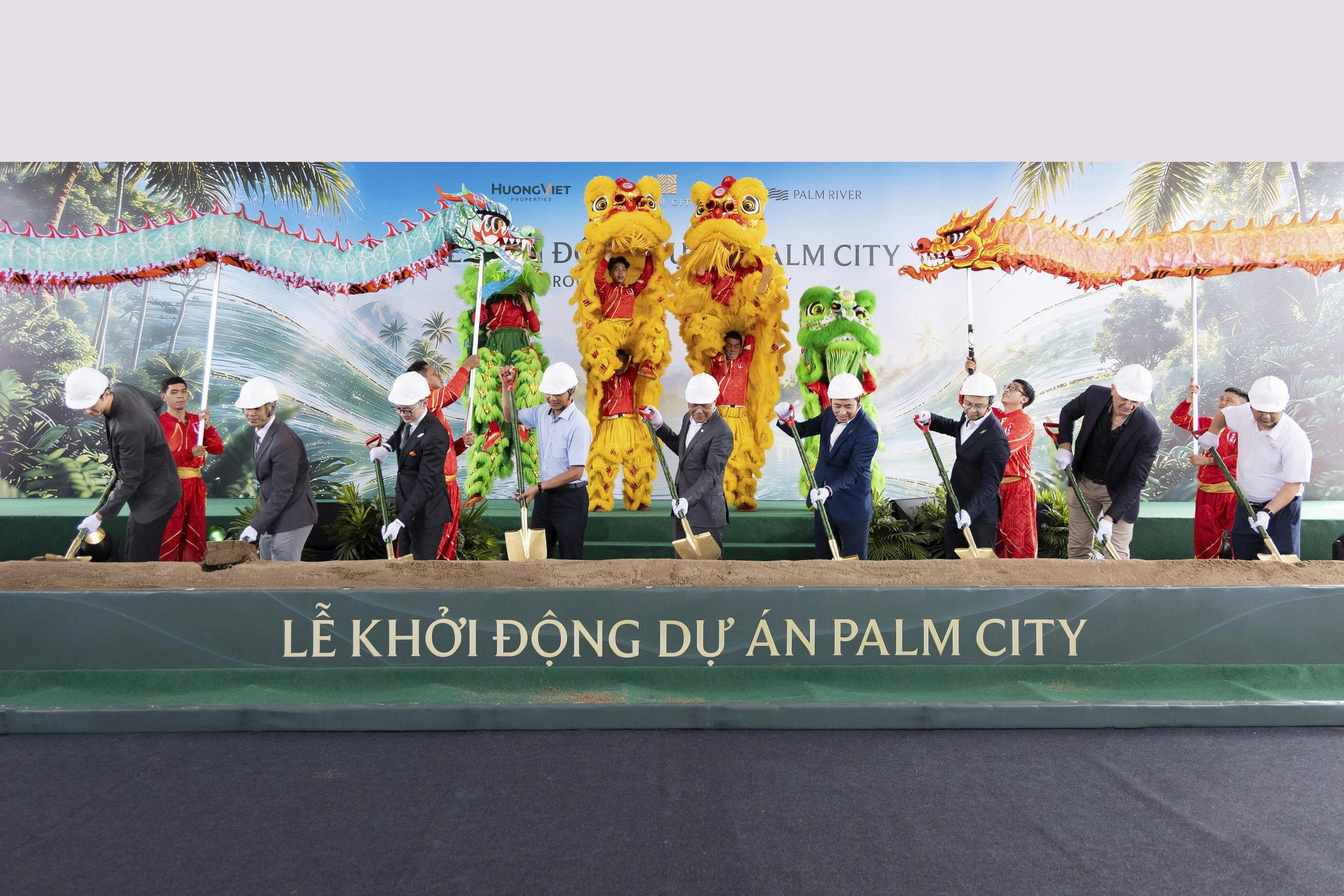 Palm City anh 2