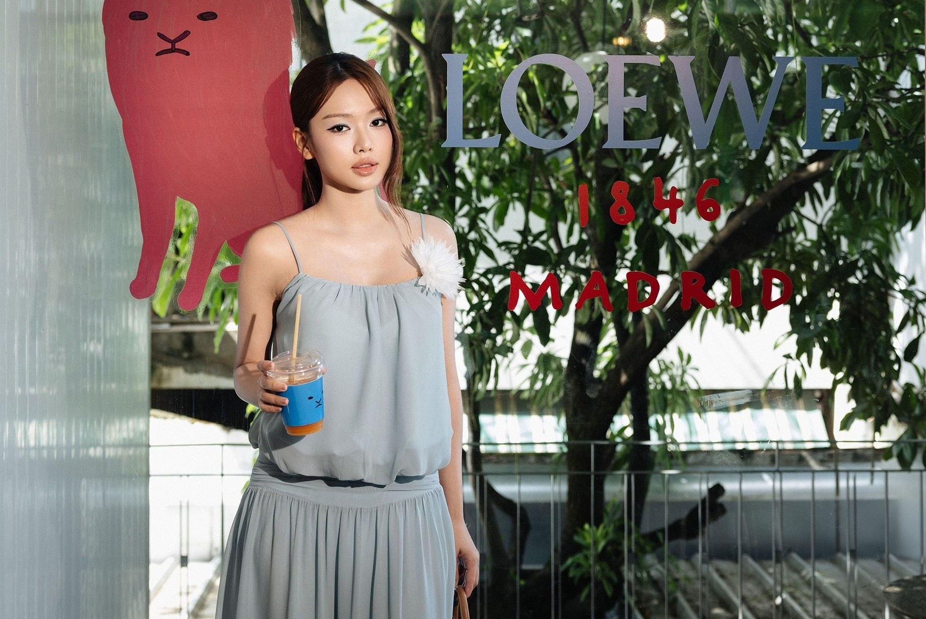 Chạm tay vào di sản 180 năm của Loewe
