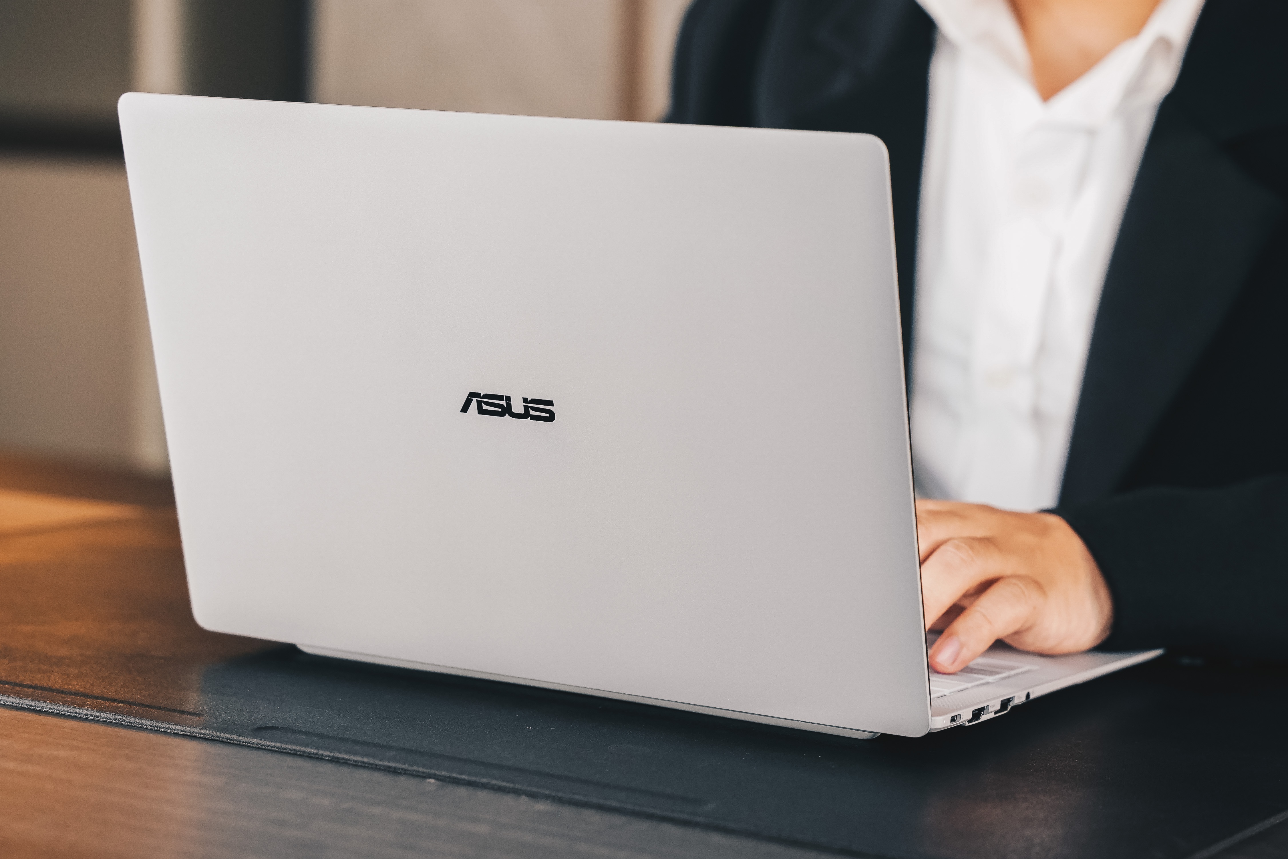 Asus anh 3