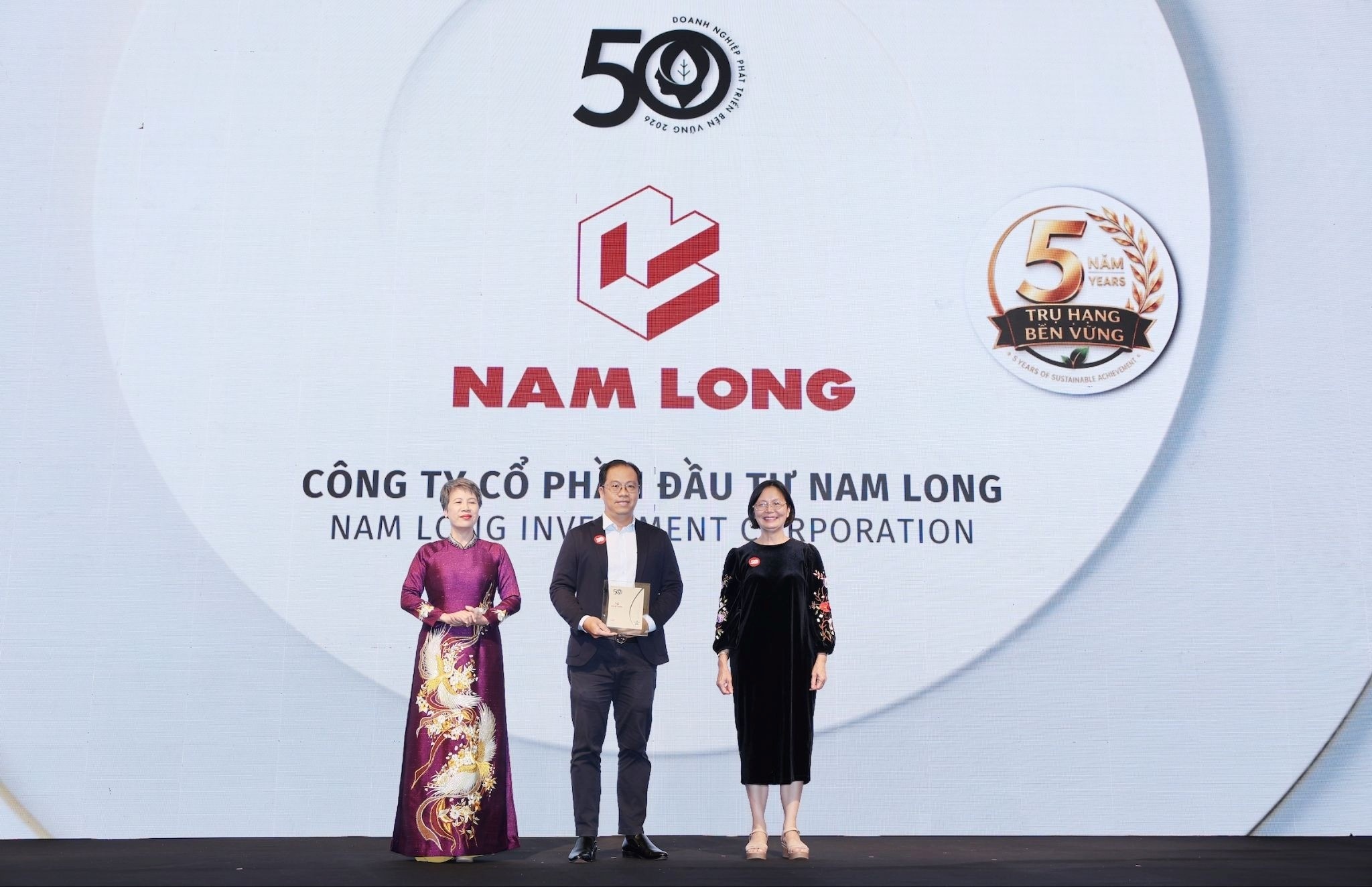 Nam Long anh 1