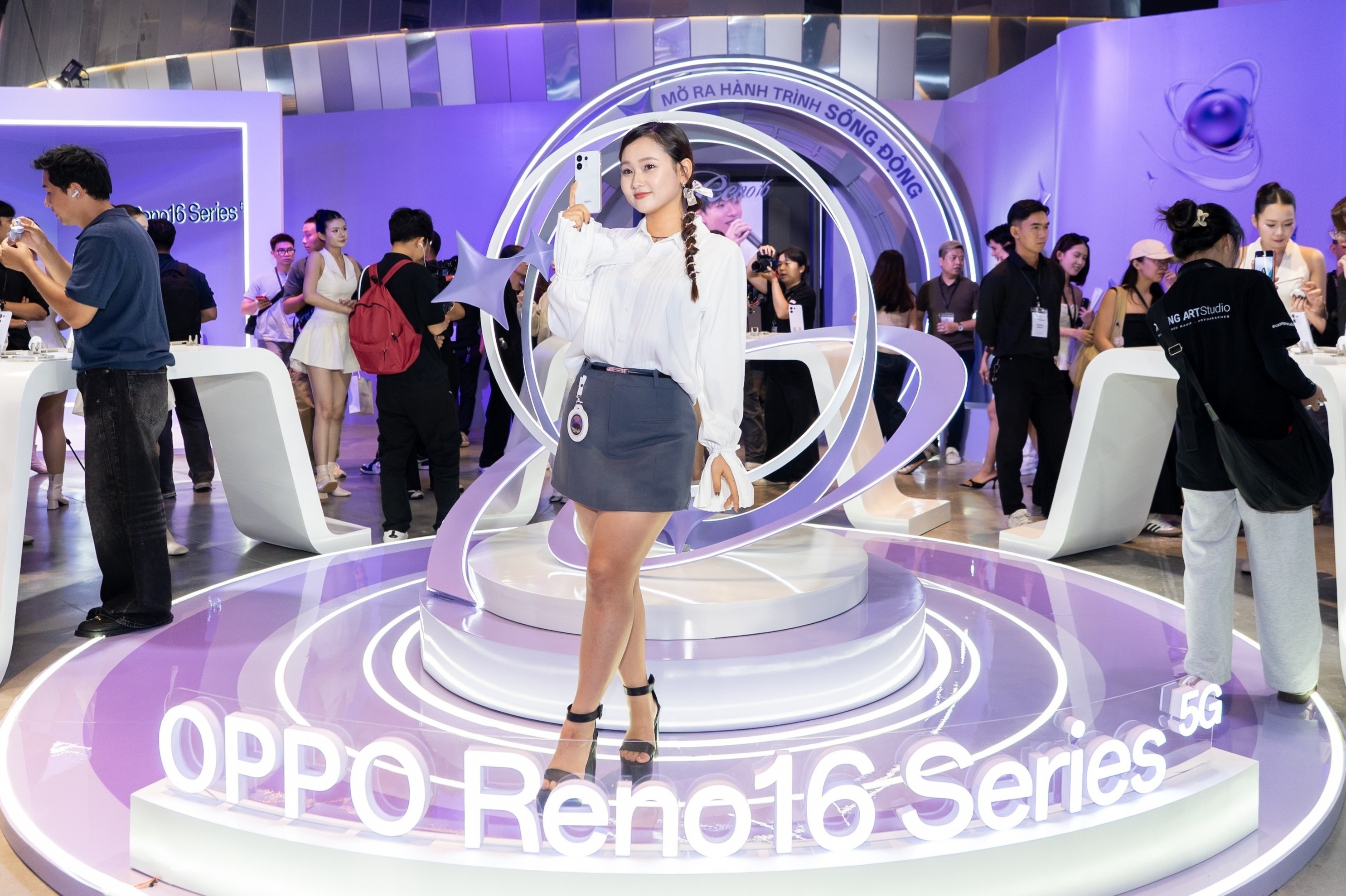 'Song dong moi chuyen dong' tai su kien ra mat Oppo Reno16 series 5G hinh anh