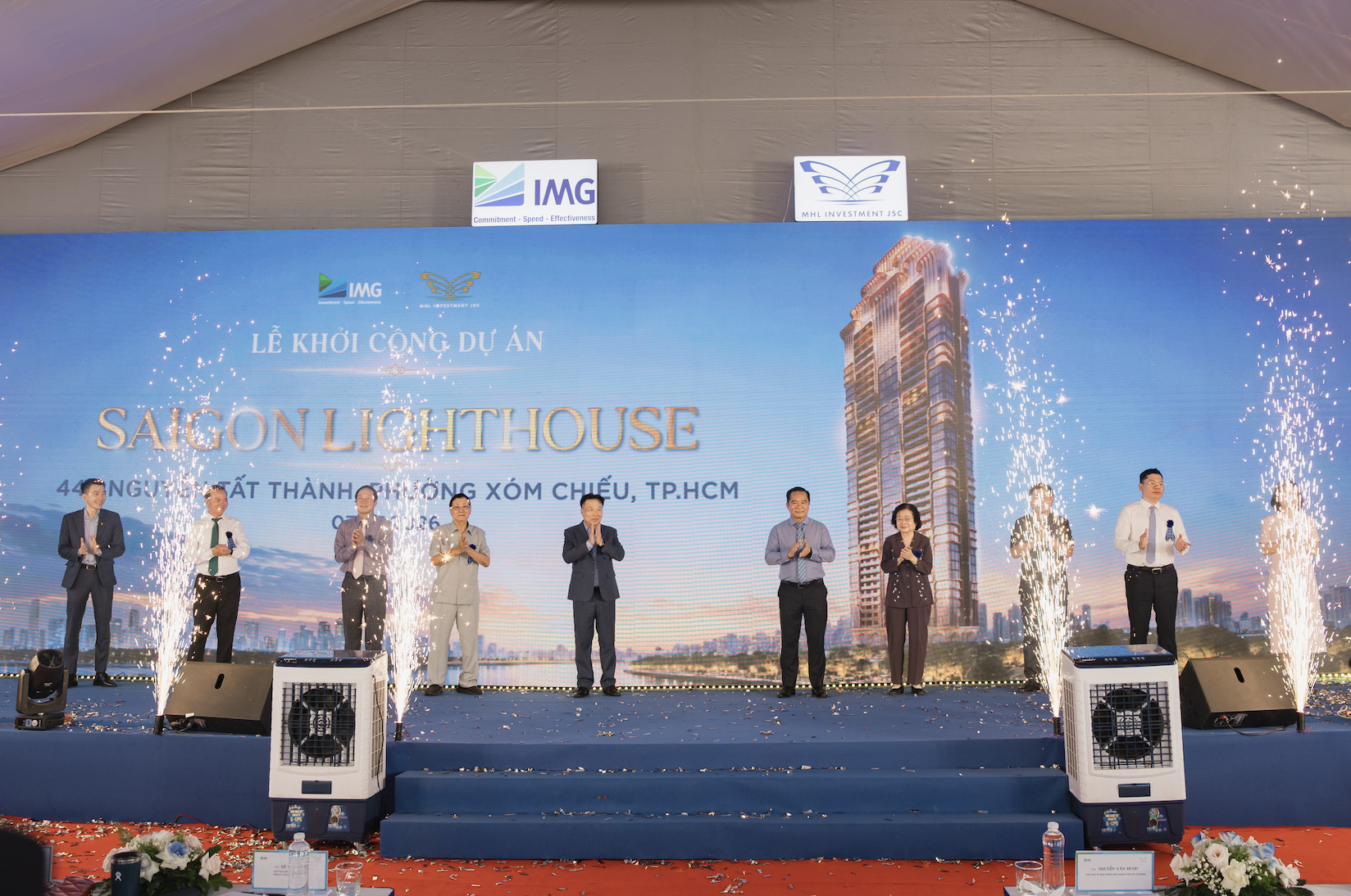 Saigon Lighthouse anh 1