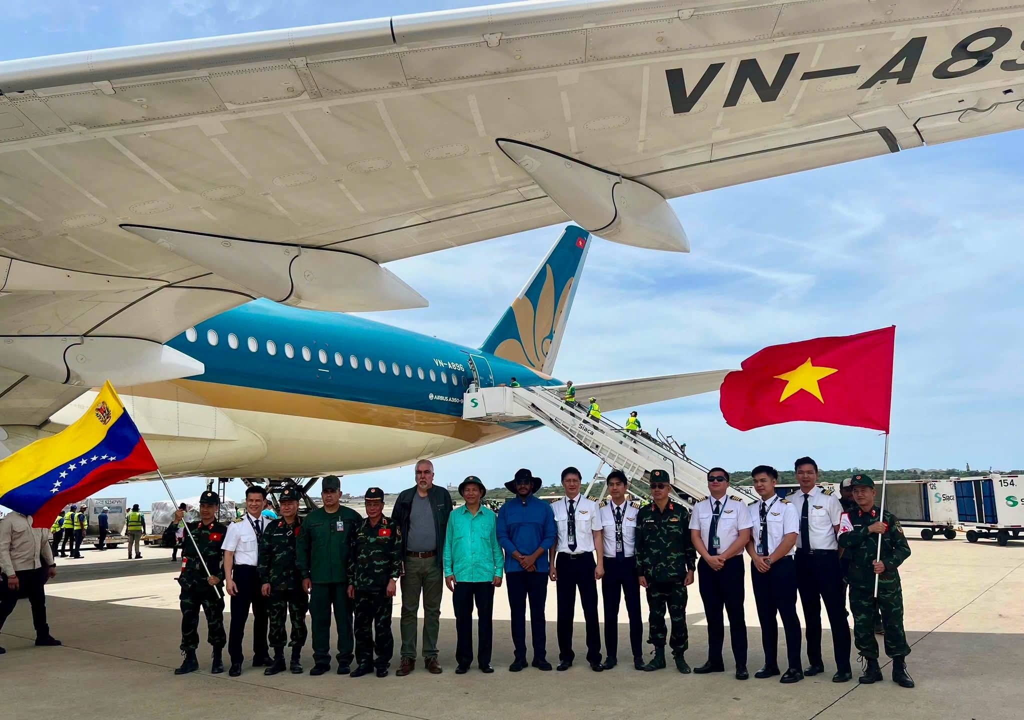 Vietnam Airlines anh 4