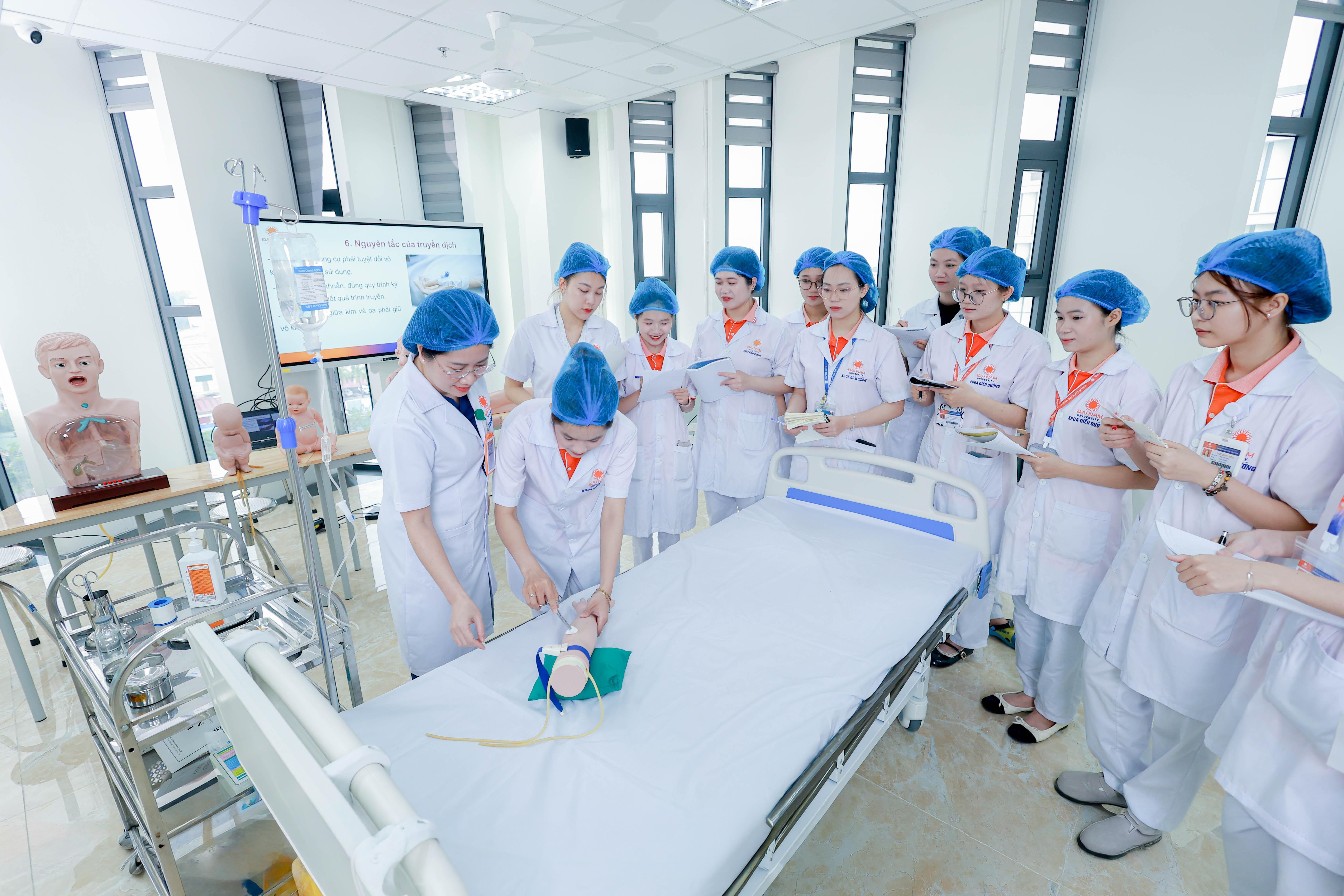 Đại học Đại Nam ảnh 5