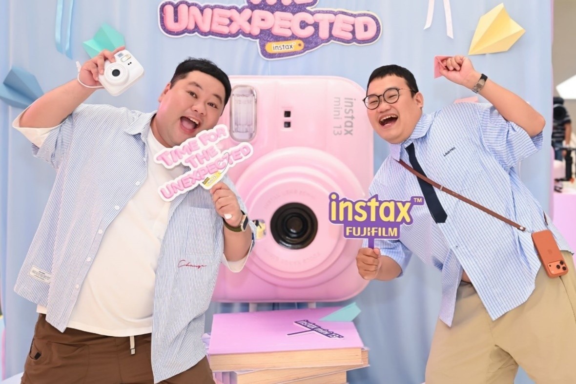 Sự kiện instax mini 13 quy tụ cộng đồng thích máy chụp ảnh lấy liền