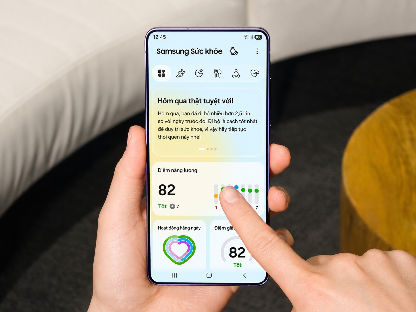 Khi Galaxy AI trở thành 'HLV sức khỏe' 24/7 của dân văn phòng