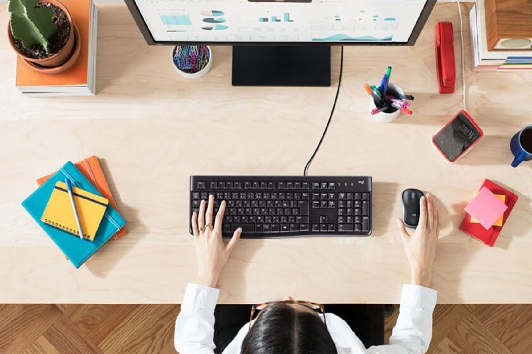 Dùng Logitech K120 sau một năm: Rẻ nhưng có đủ bền cho dân văn phòng?