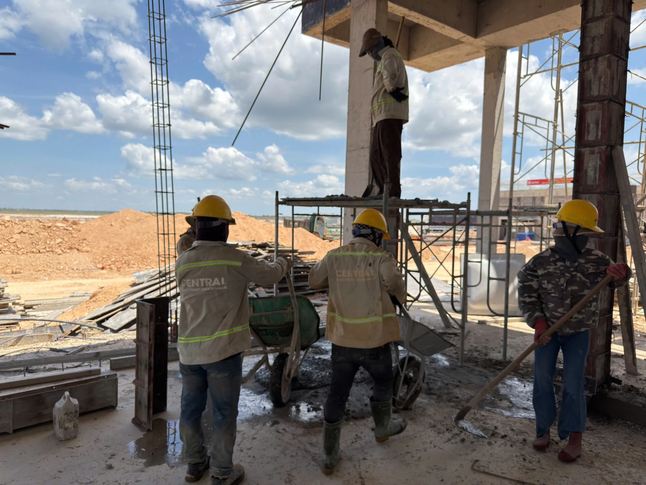 S&acirc;n bay Quảng Trị ảnh 2
