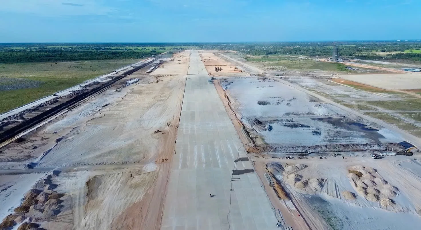 S&acirc;n bay Quảng Trị ảnh 1