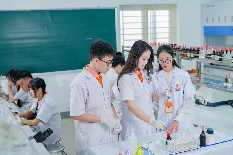 Điều gì tạo nên môi trường đào tạo khối ngành sức khỏe chất lượng?