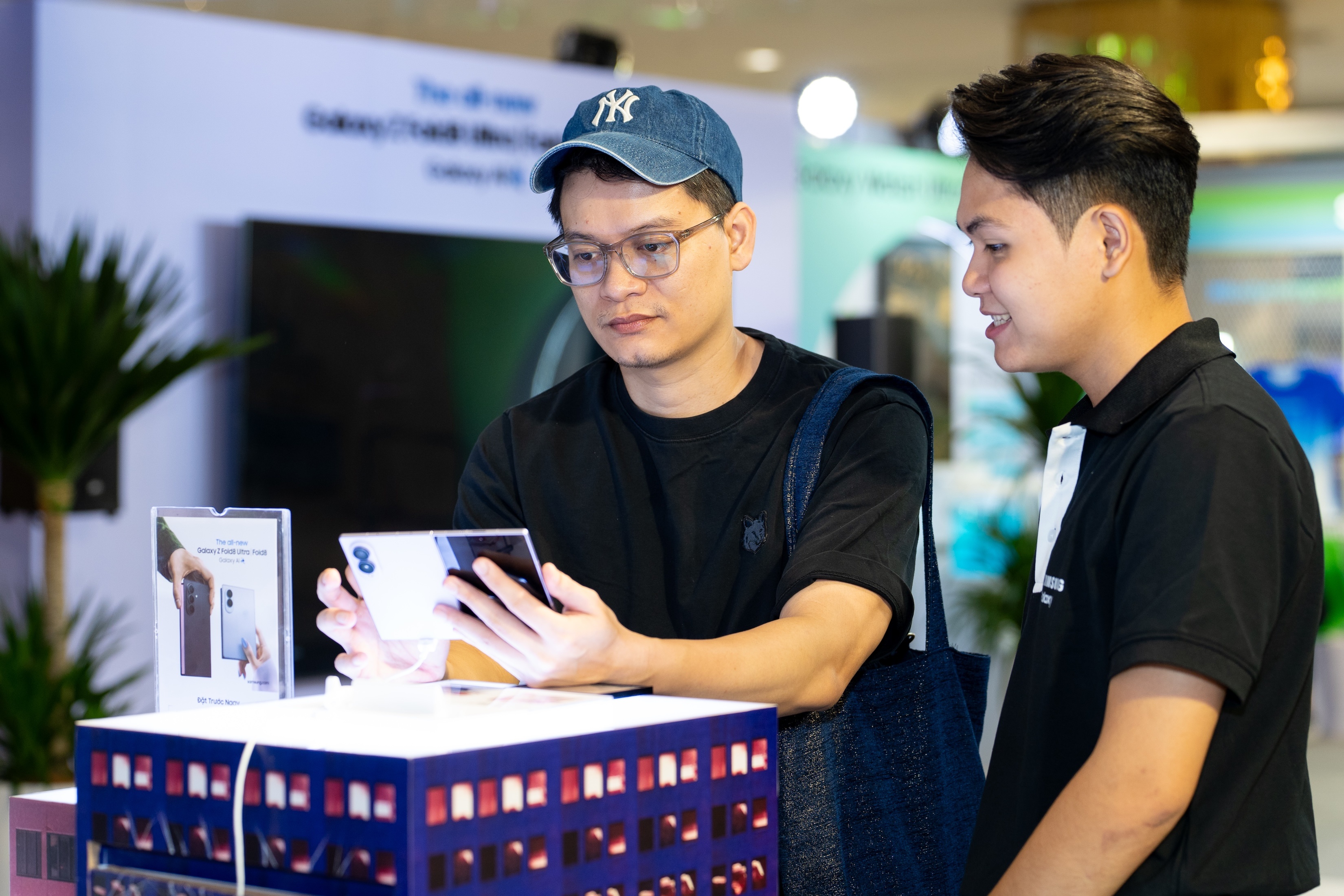 Galaxy Z Fold8 ảnh 14 Galaxy Z Fold8 ảnh 14