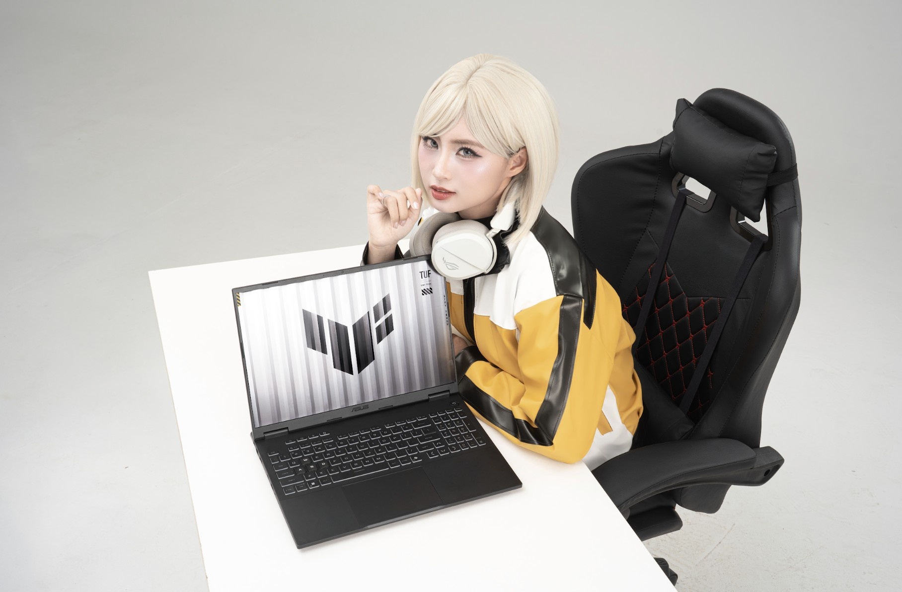laptop Asus ảnh 3