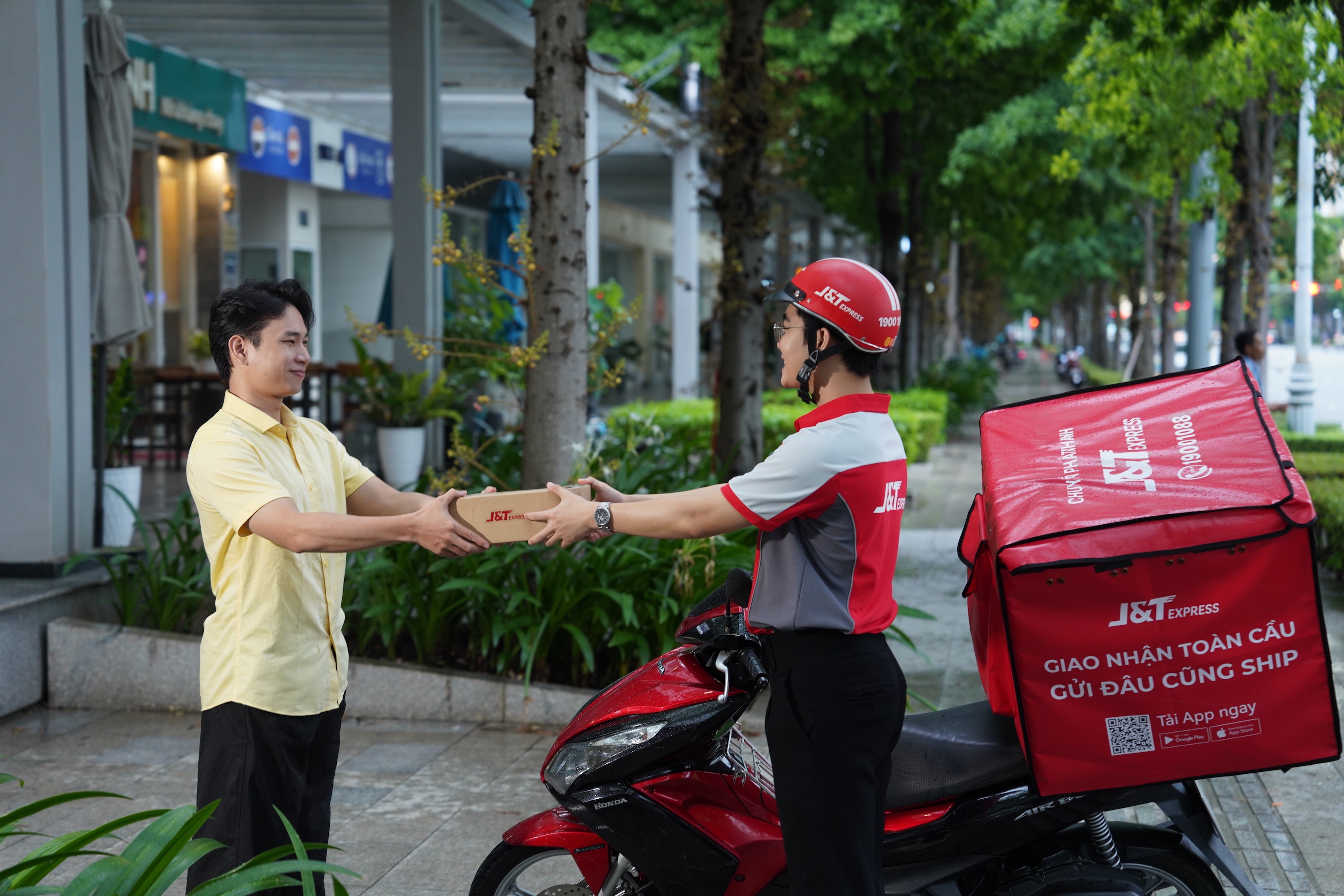 J&T Express ảnh 1