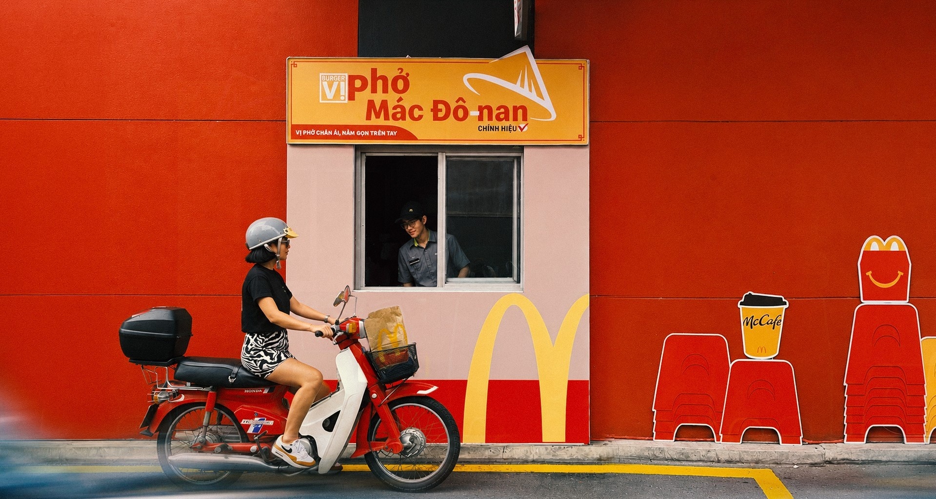 M&aacute;c Đ&ocirc;-nan ảnh 1