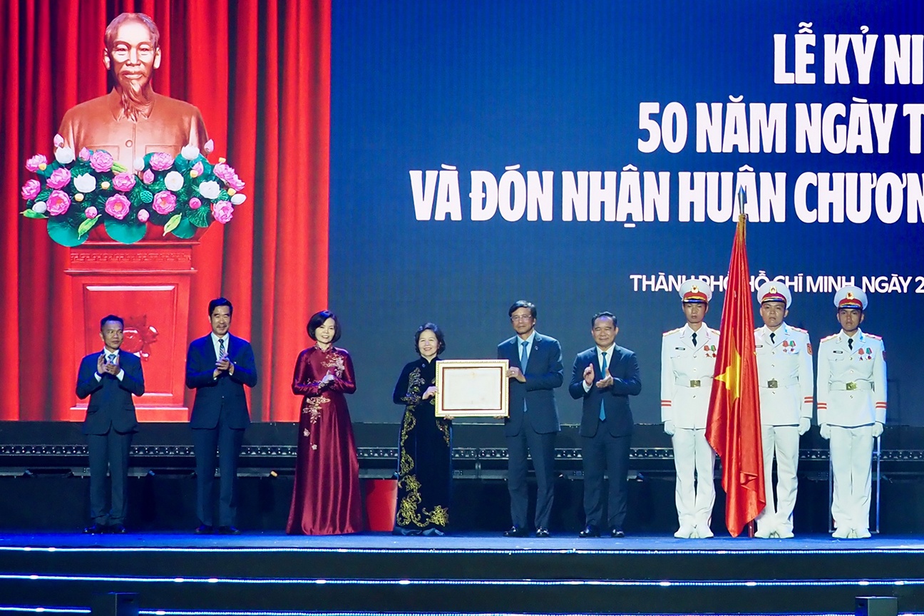 Vinamilk đón nhận Huân chương Độc lập hạng Nhất tại dấu mốc 50 năm